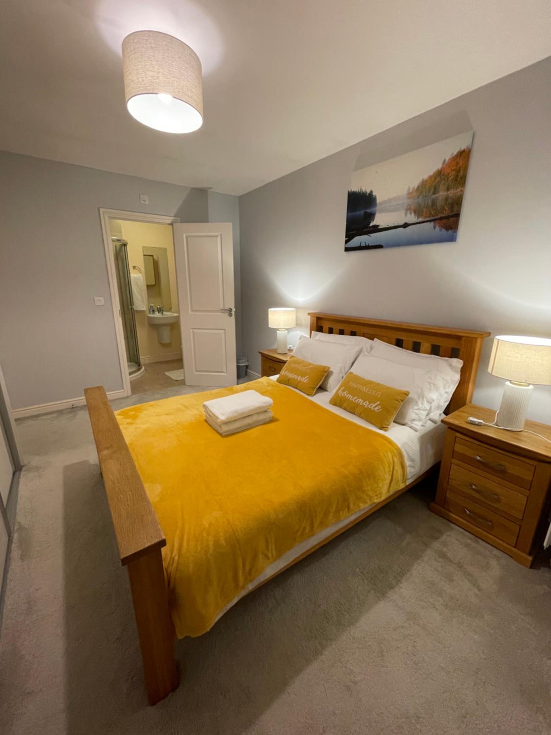 Four-Bedroom House - Photo 1