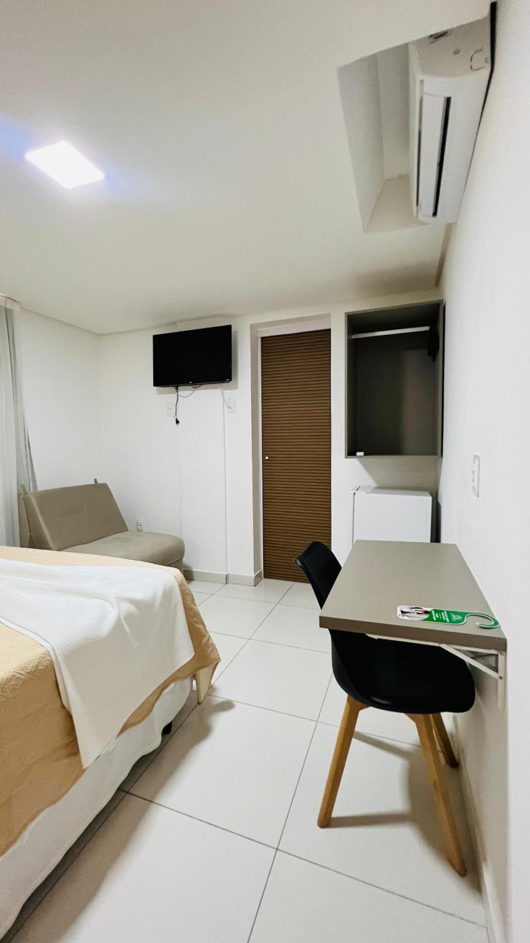 Economy Triple Room