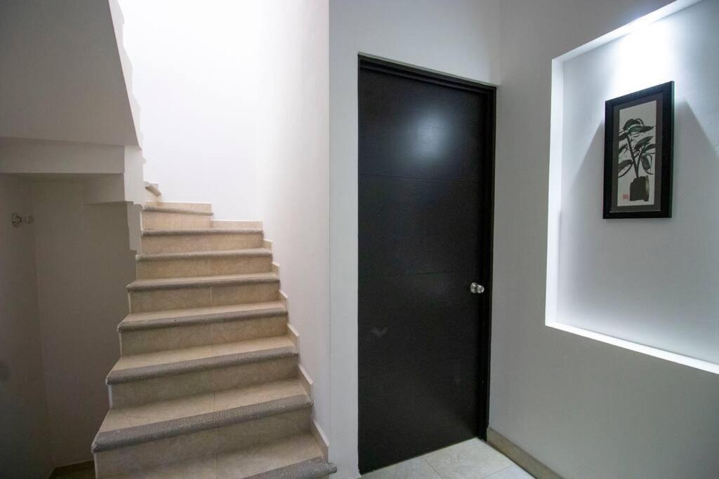 One-Bedroom House photo 3