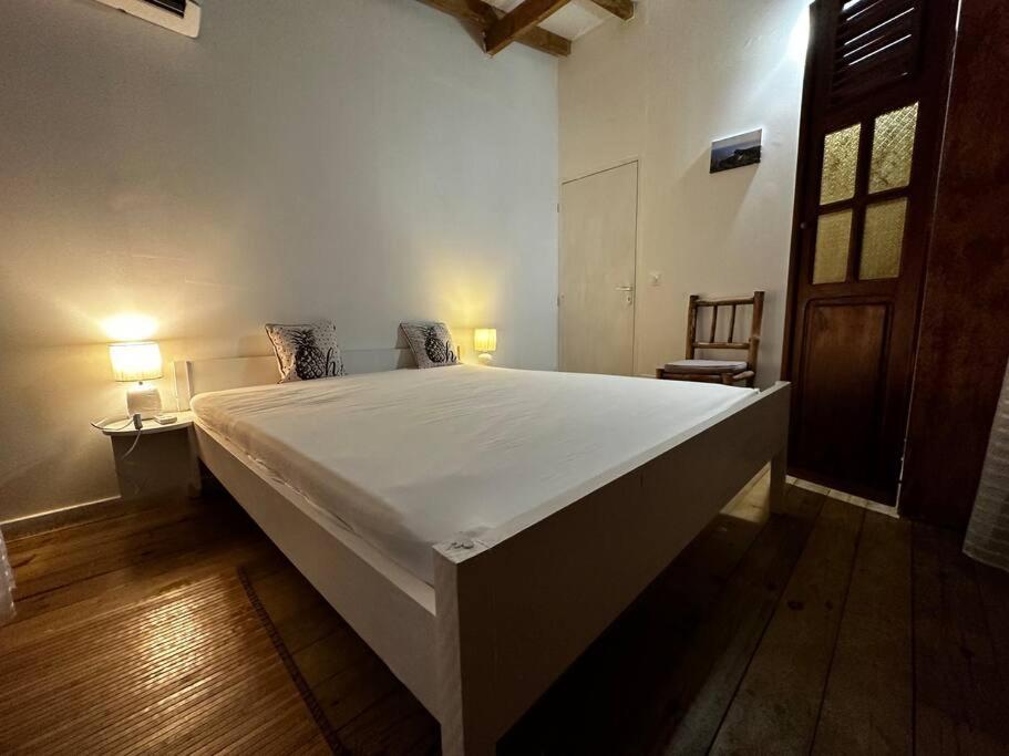 One-Bedroom House photo 1