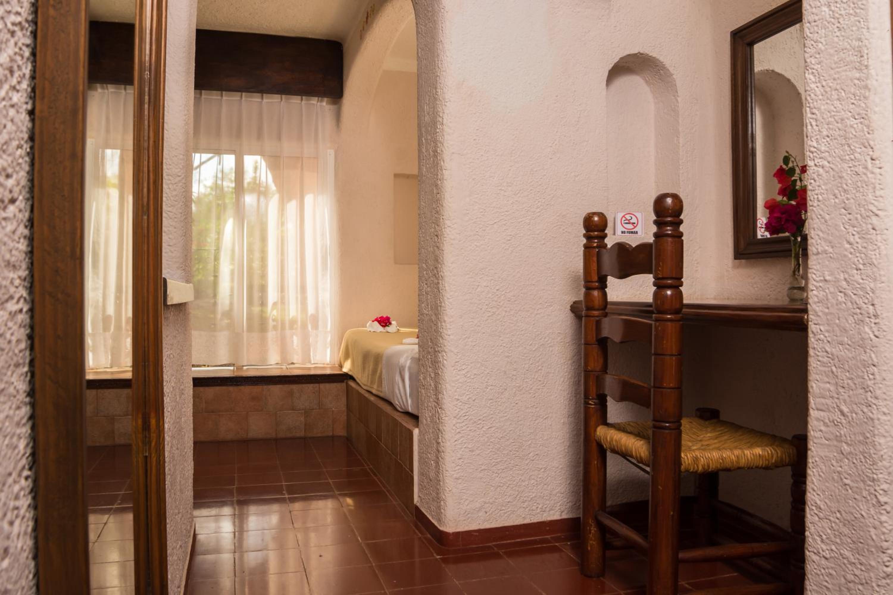 Standard  Room - Photo 5