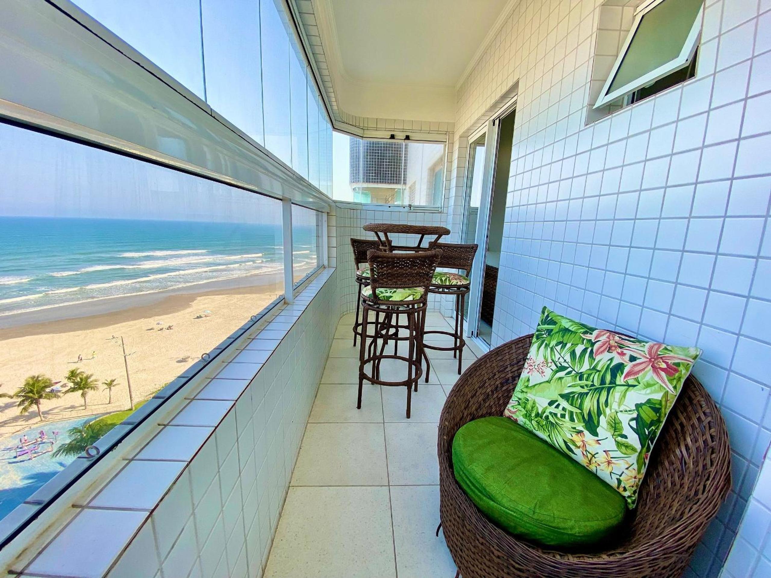 Apartment With Sea View photo 2