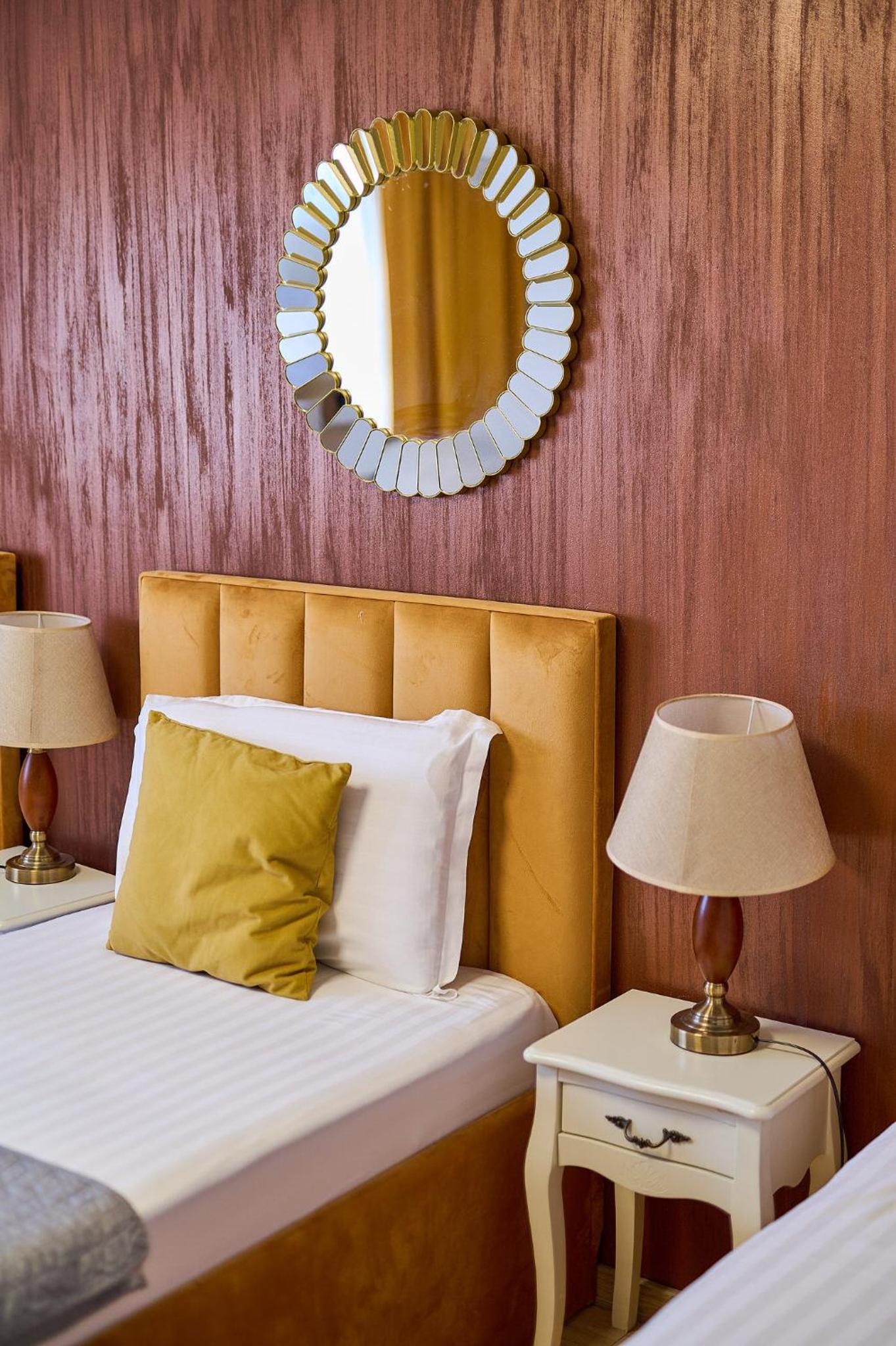 Triple Room - Photo 52