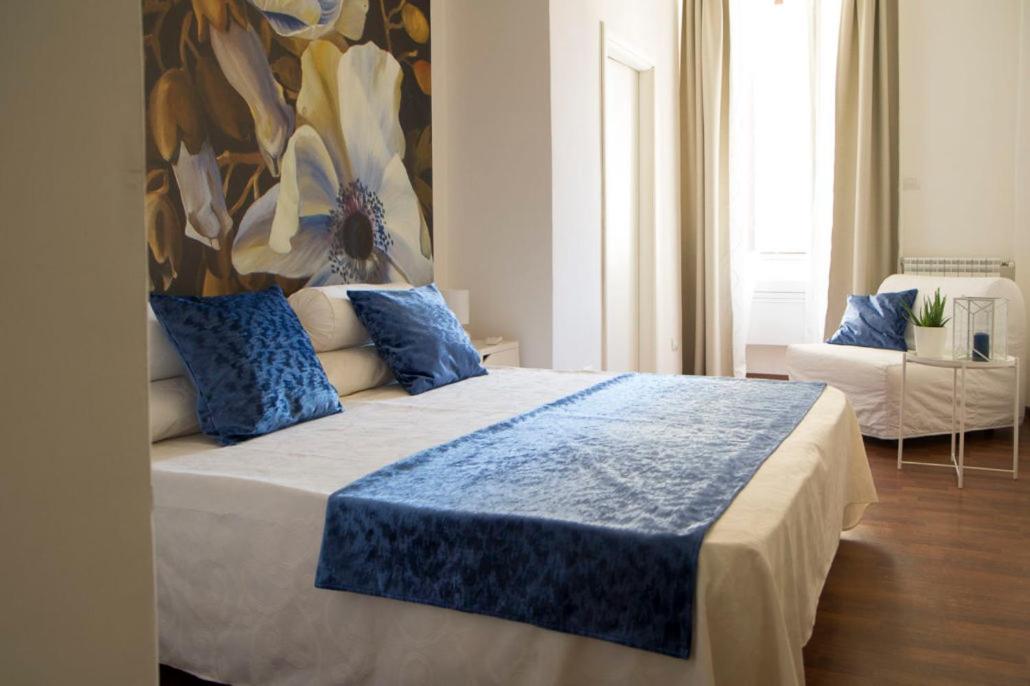 Double Room with Extra Bed photo 1