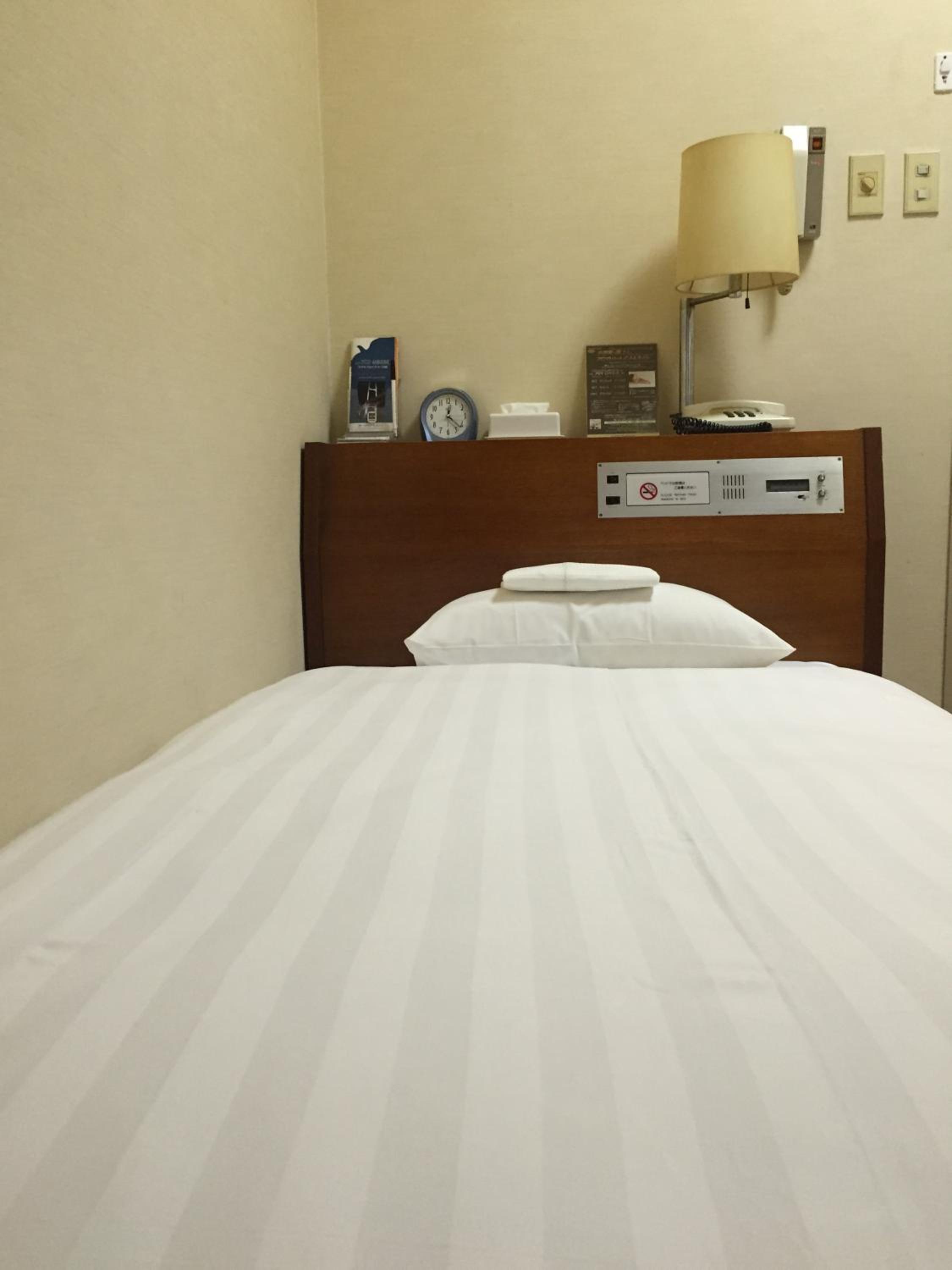 Single Room - Non-Smoking photo 2
