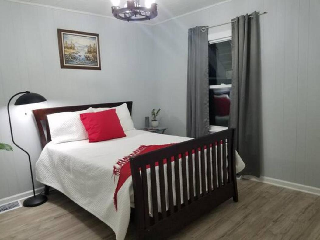 Double Room with Shared Bathroom photo 1