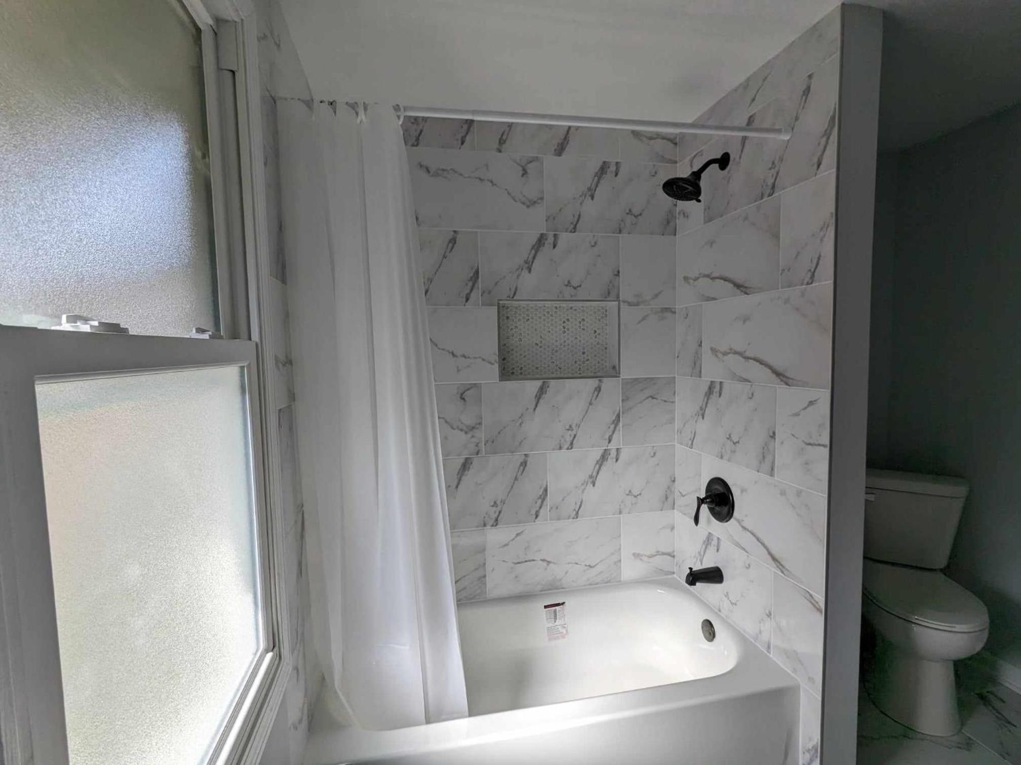 Double Room with Shared Bathroom photo 2