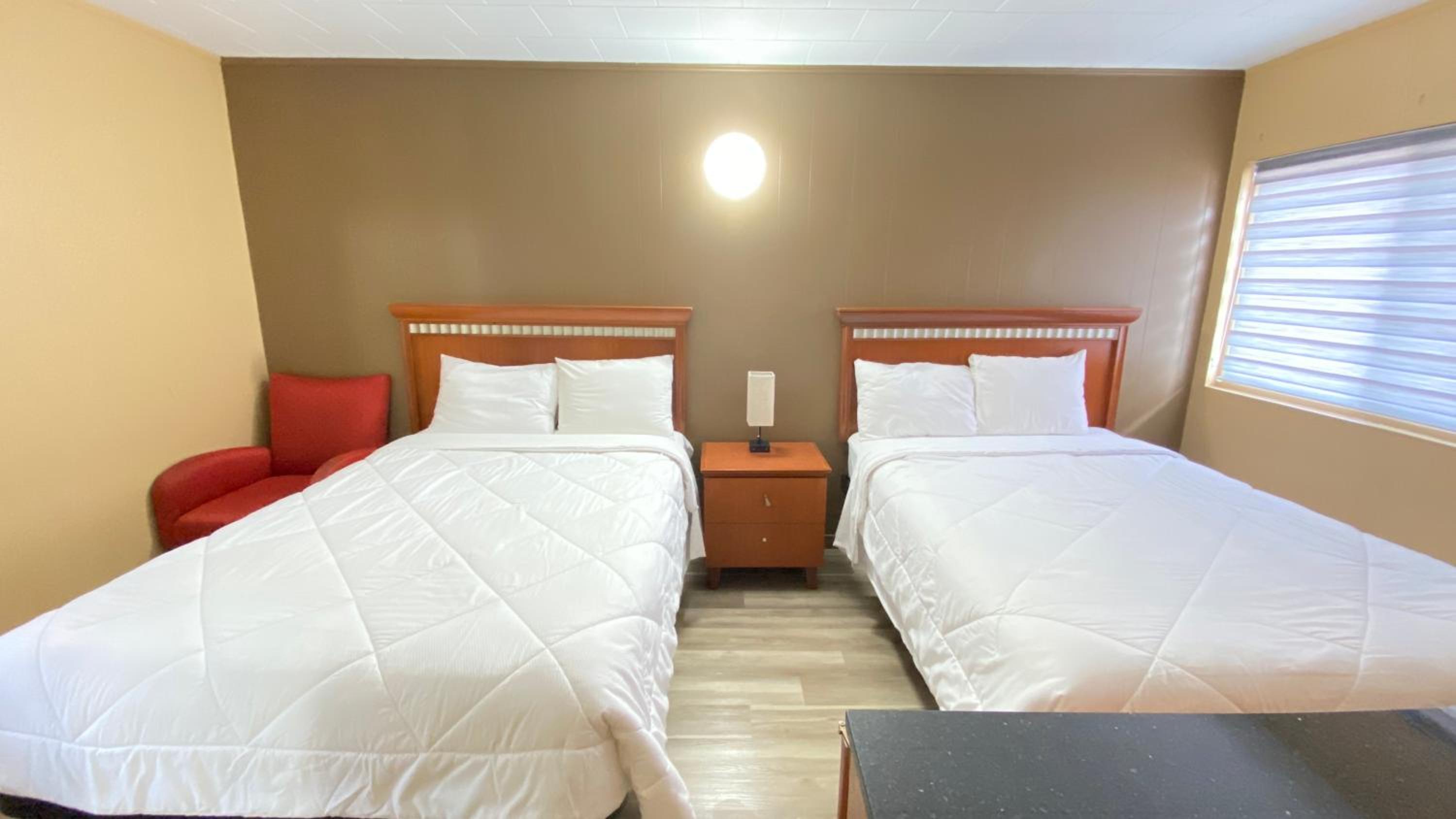 Budget Double Room photo 3
