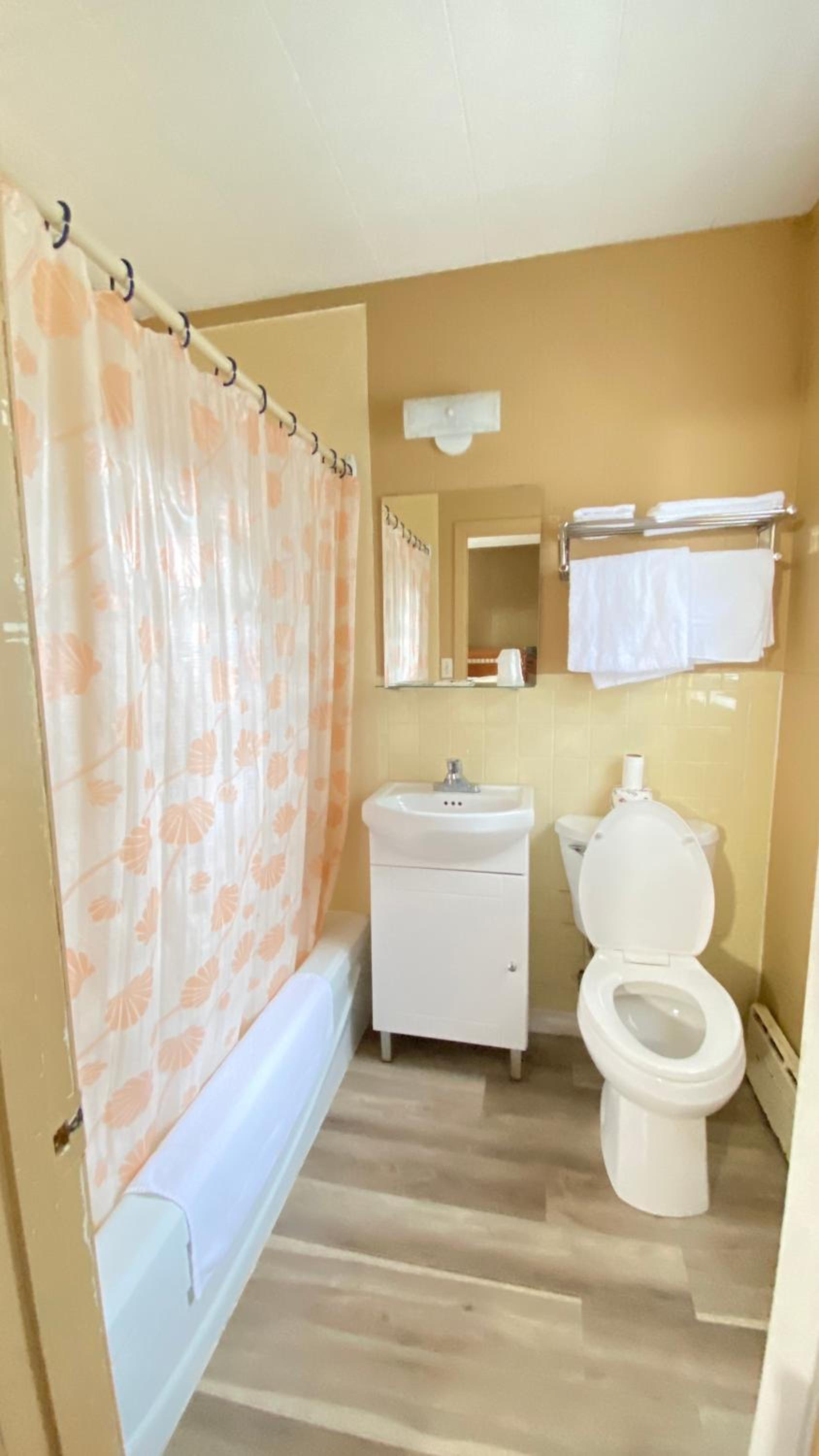 Budget Double Room photo 2