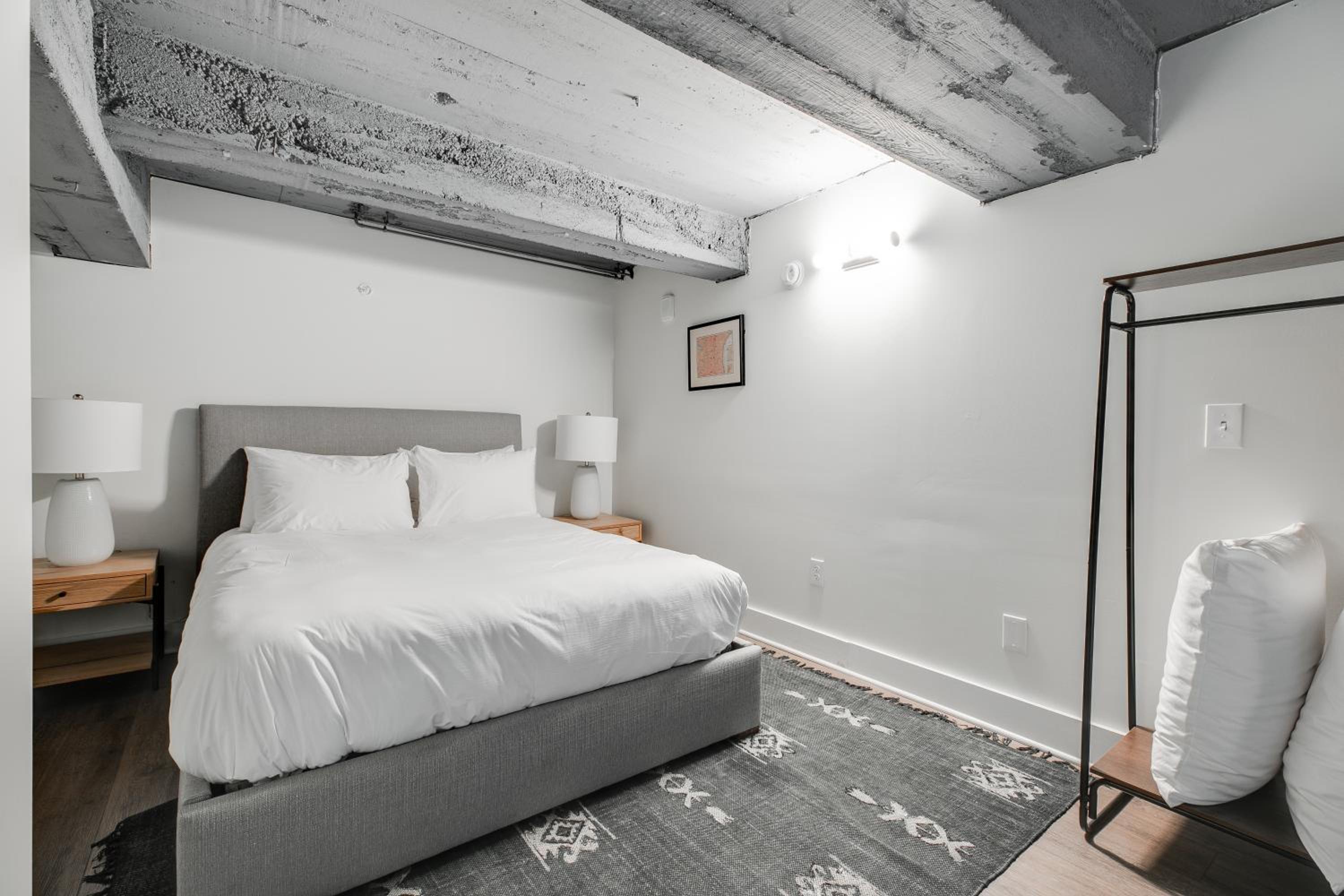 Loft - Photo 13