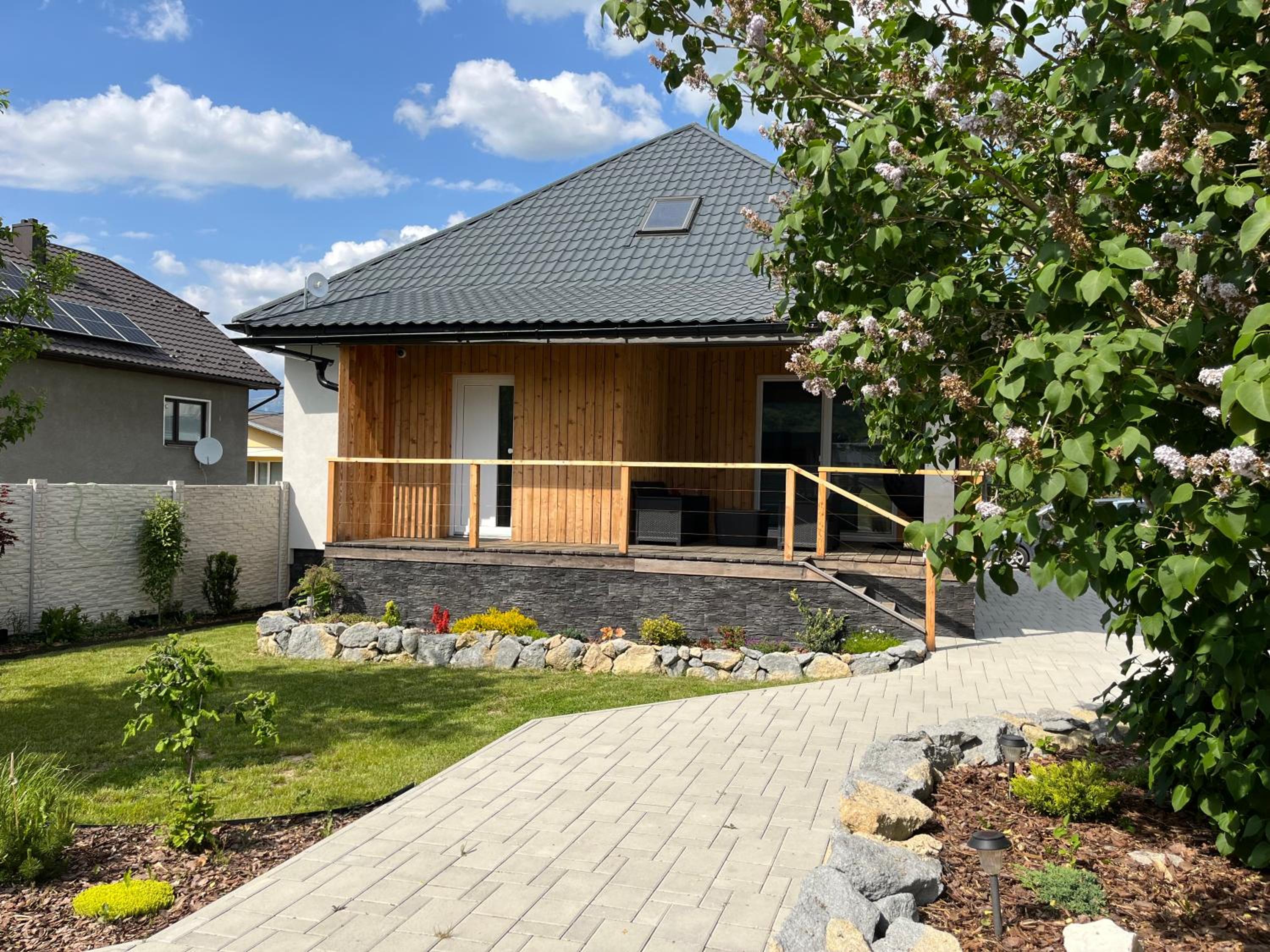 Three-Bedroom House photo 2