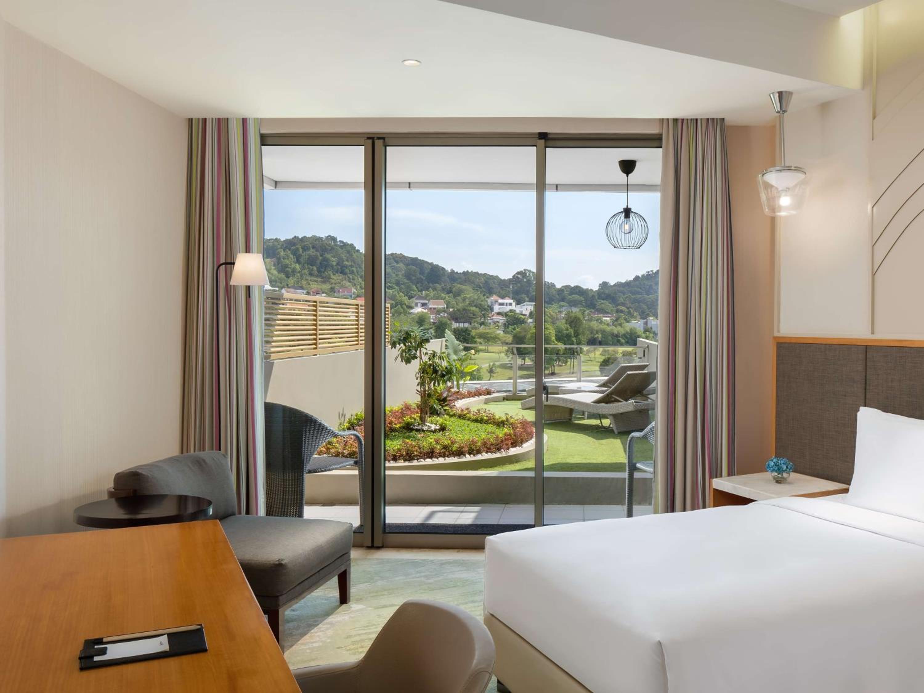 Deluxe Room with Terrace  photo 1