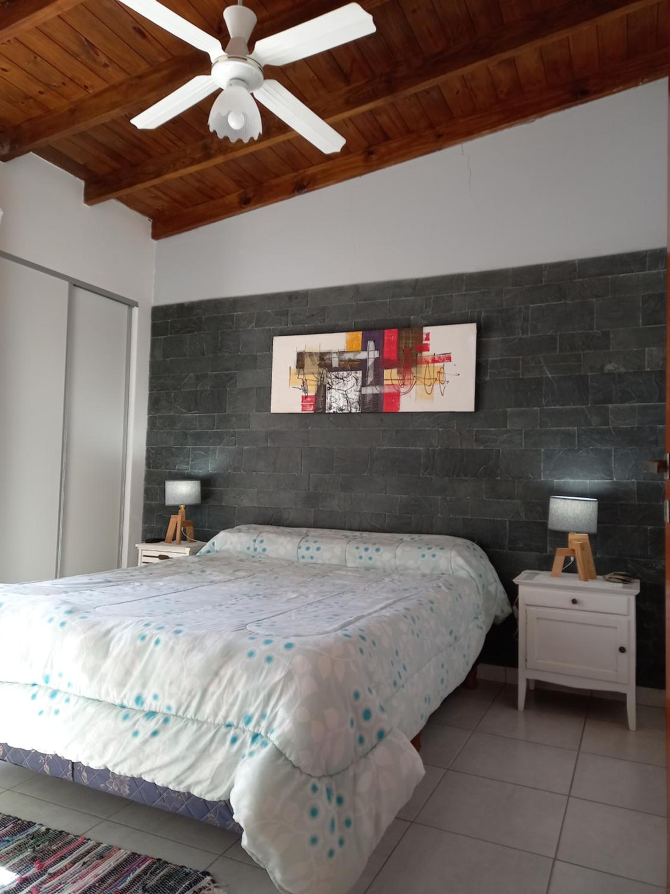 One-Bedroom House photo 1