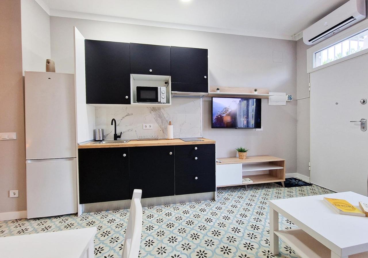 One-Bedroom Apartment photo 3