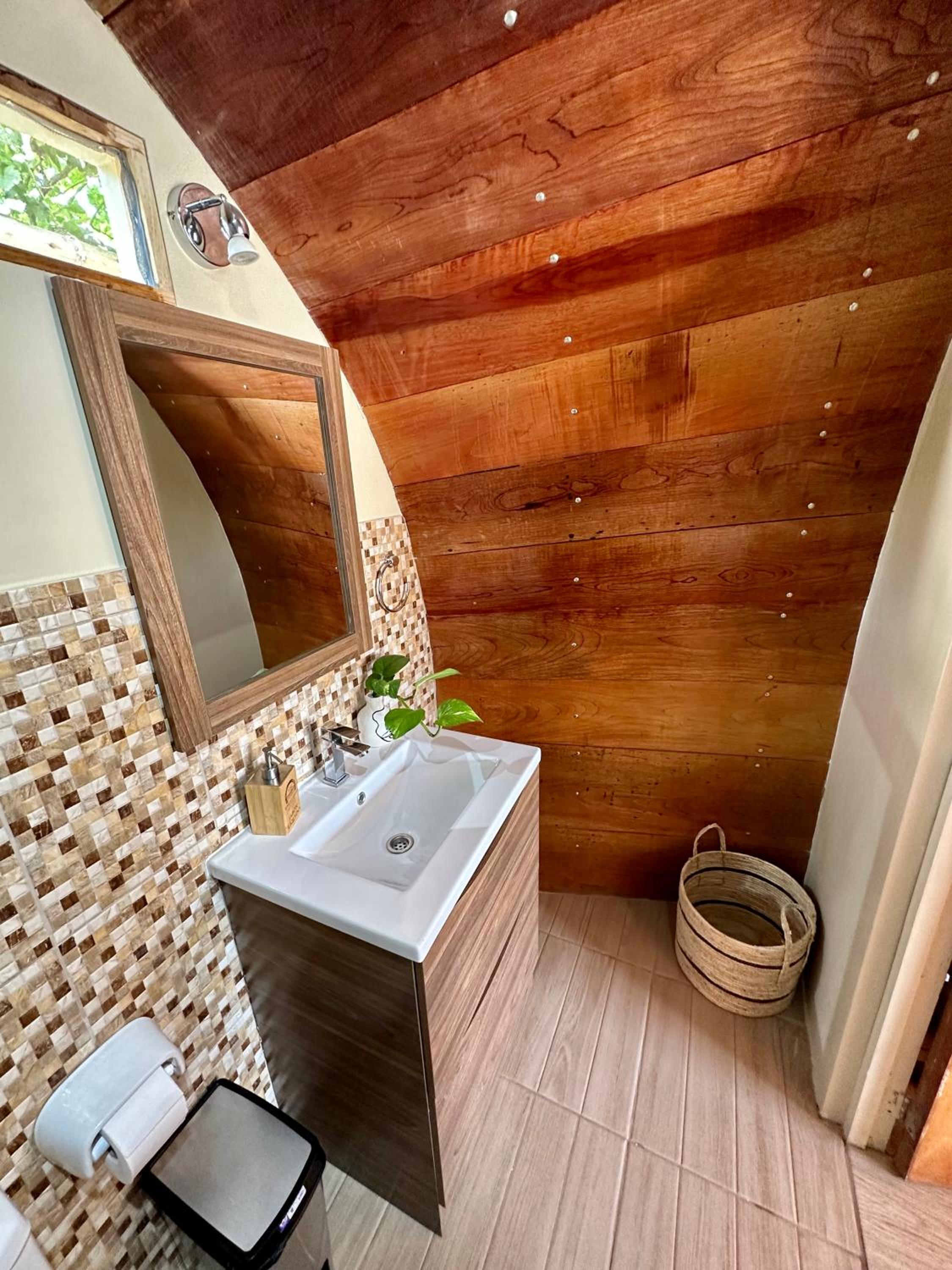 Double Room with Private Bathroom photo 2