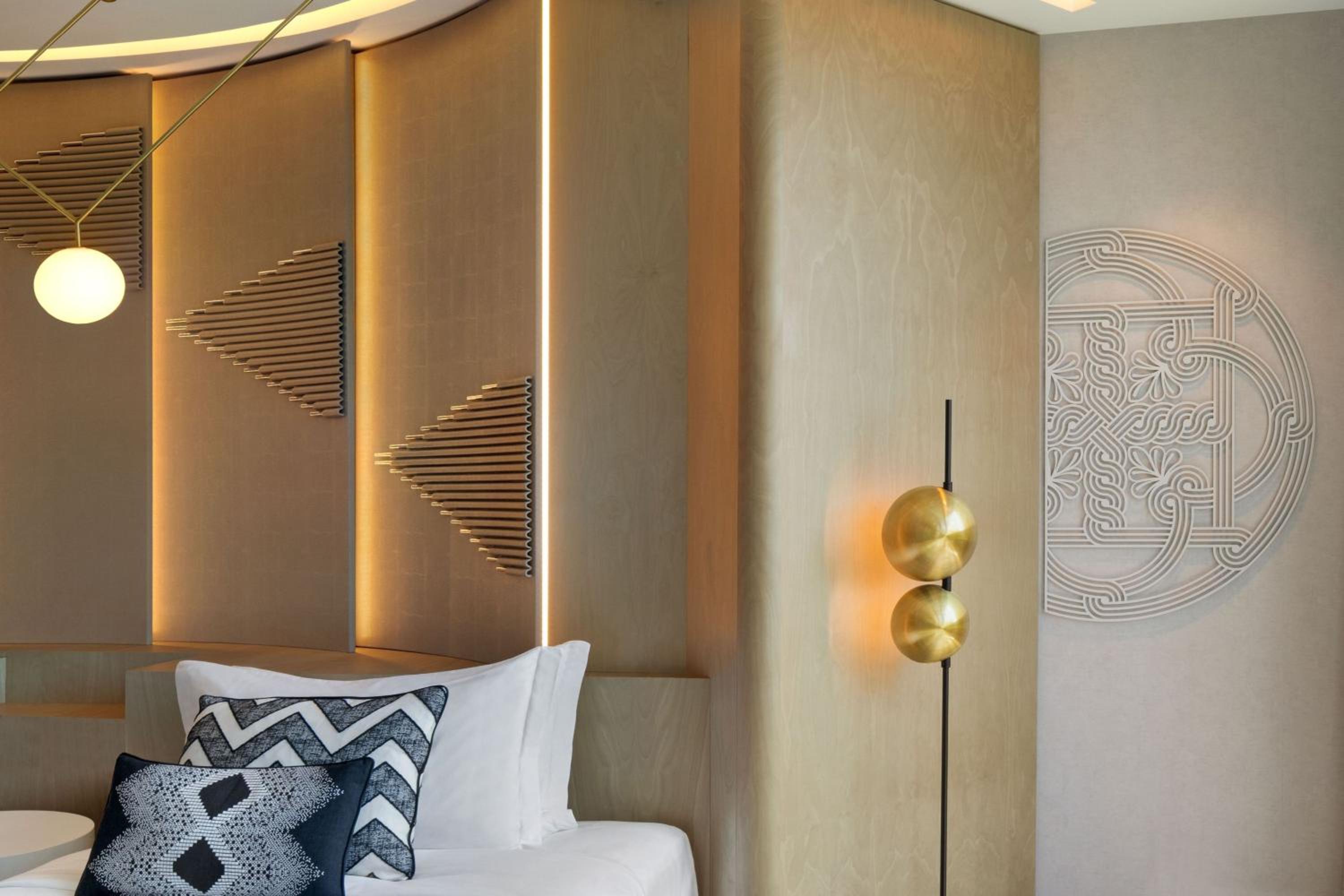 Deluxe Room with Two Queen Beds - Photo 2
