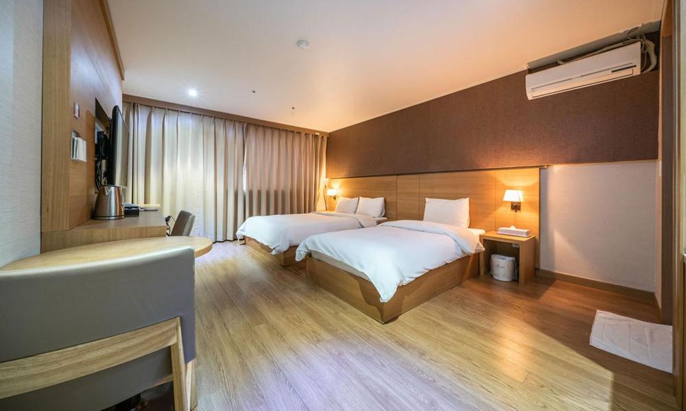 Deluxe Twin Room - Photo 5