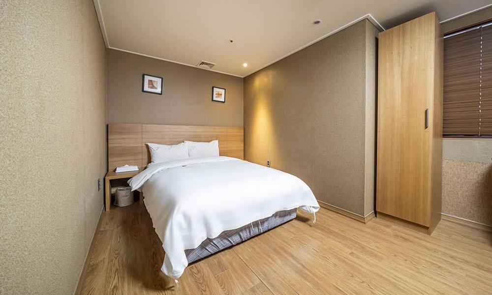 Standard Double Room - Photo 1