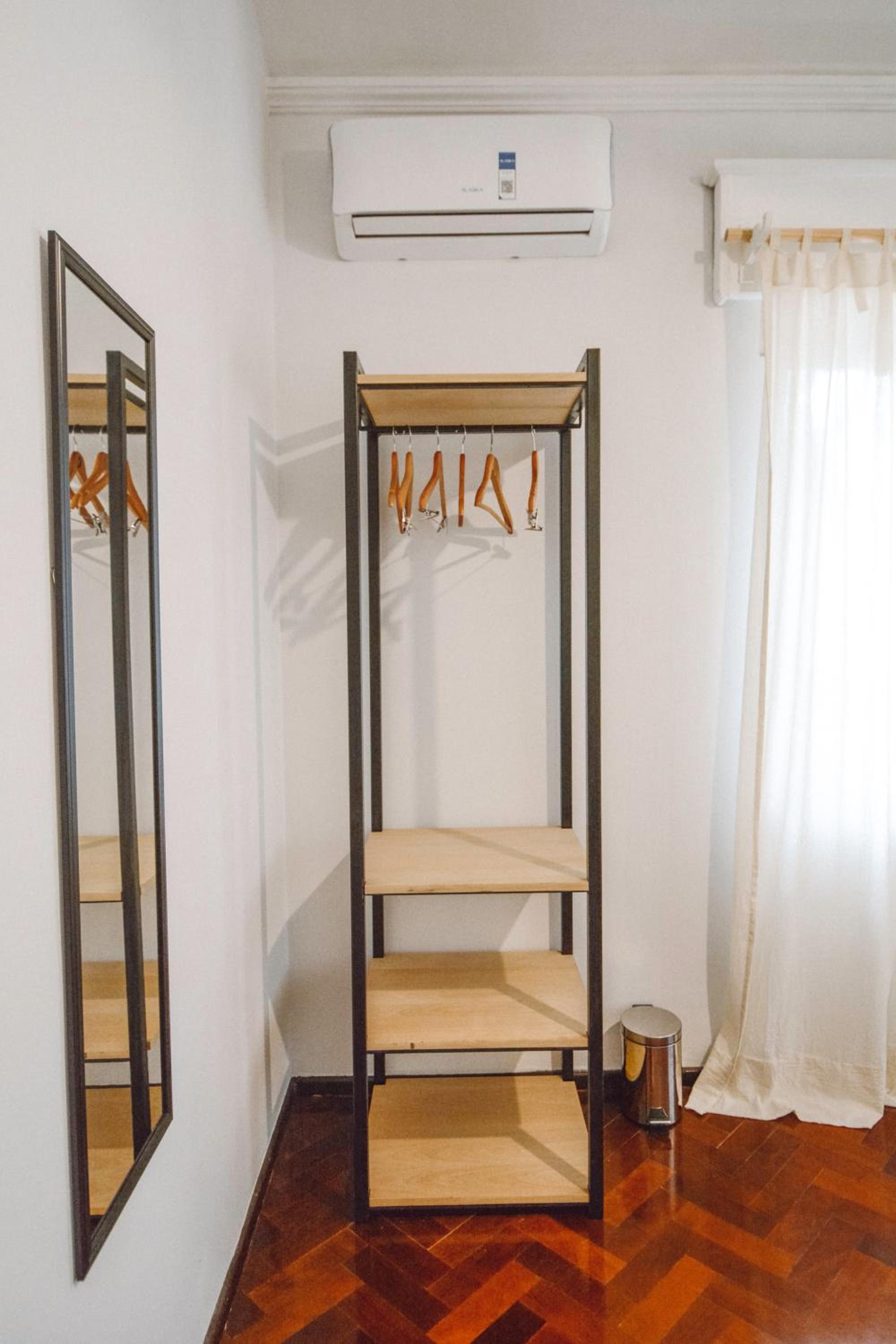Double Room with Shared Bathroom photo 3