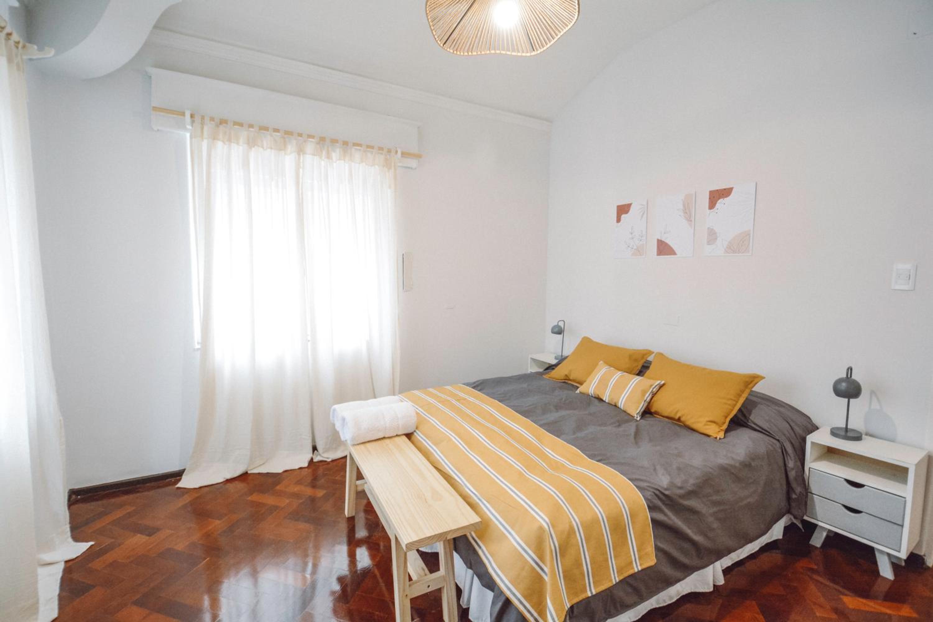 Double Room with Shared Bathroom photo 2