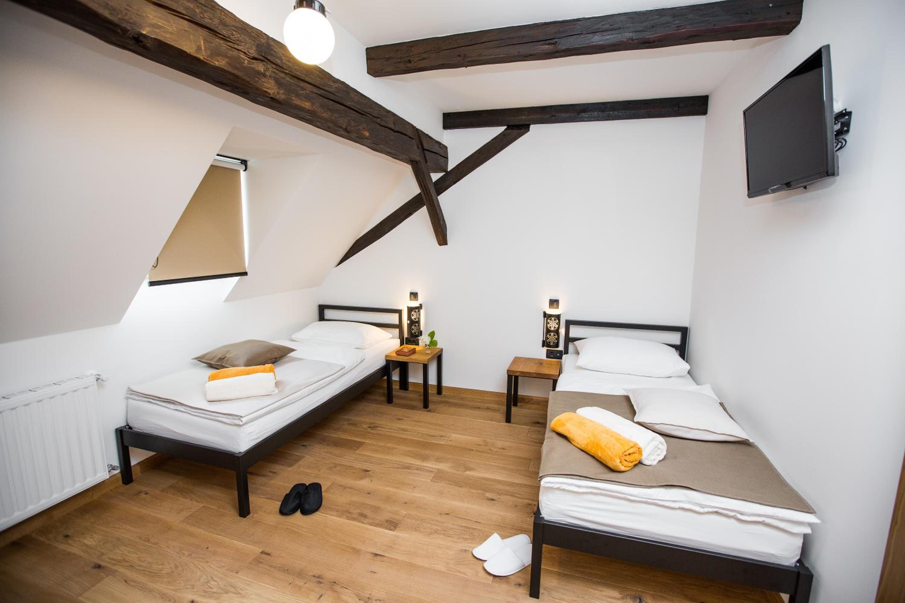 Double or Twin Room with Partial View