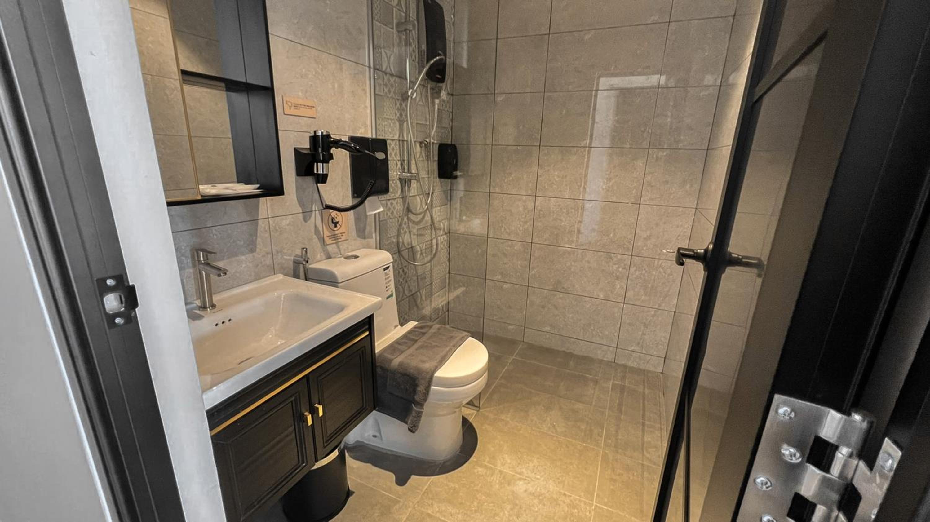 Two-Bedroom Suite - Photo 1