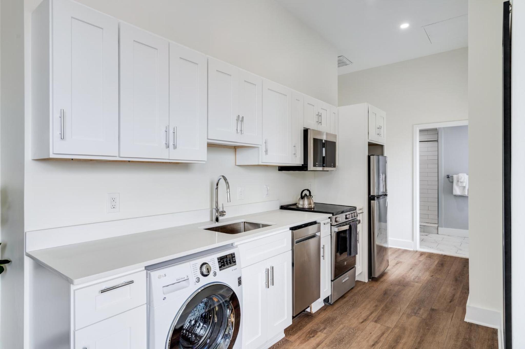 One-Bedroom Apartment - Photo 8