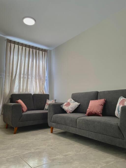 One-Bedroom House photo 2