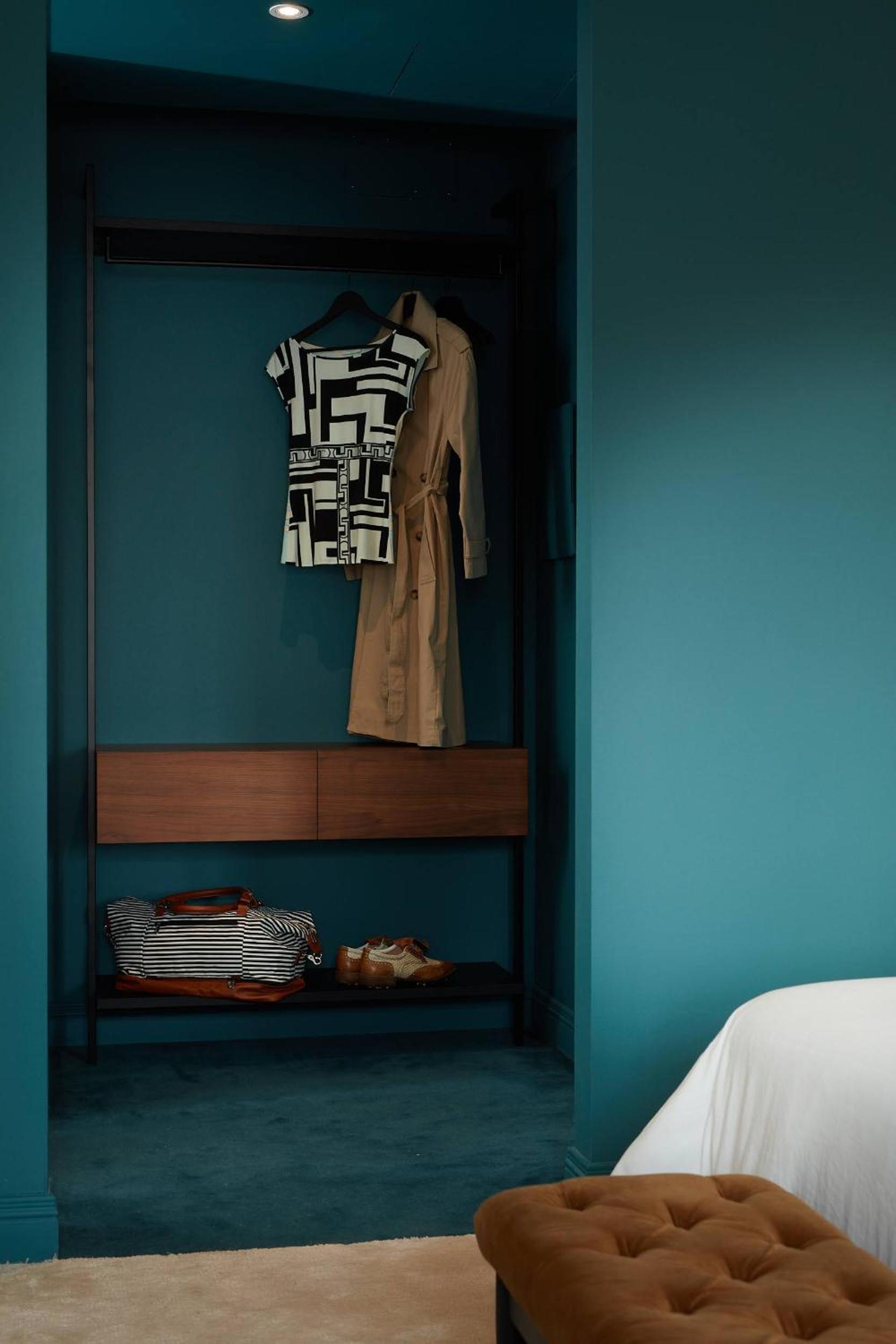 Deluxe King Room - Photo 1