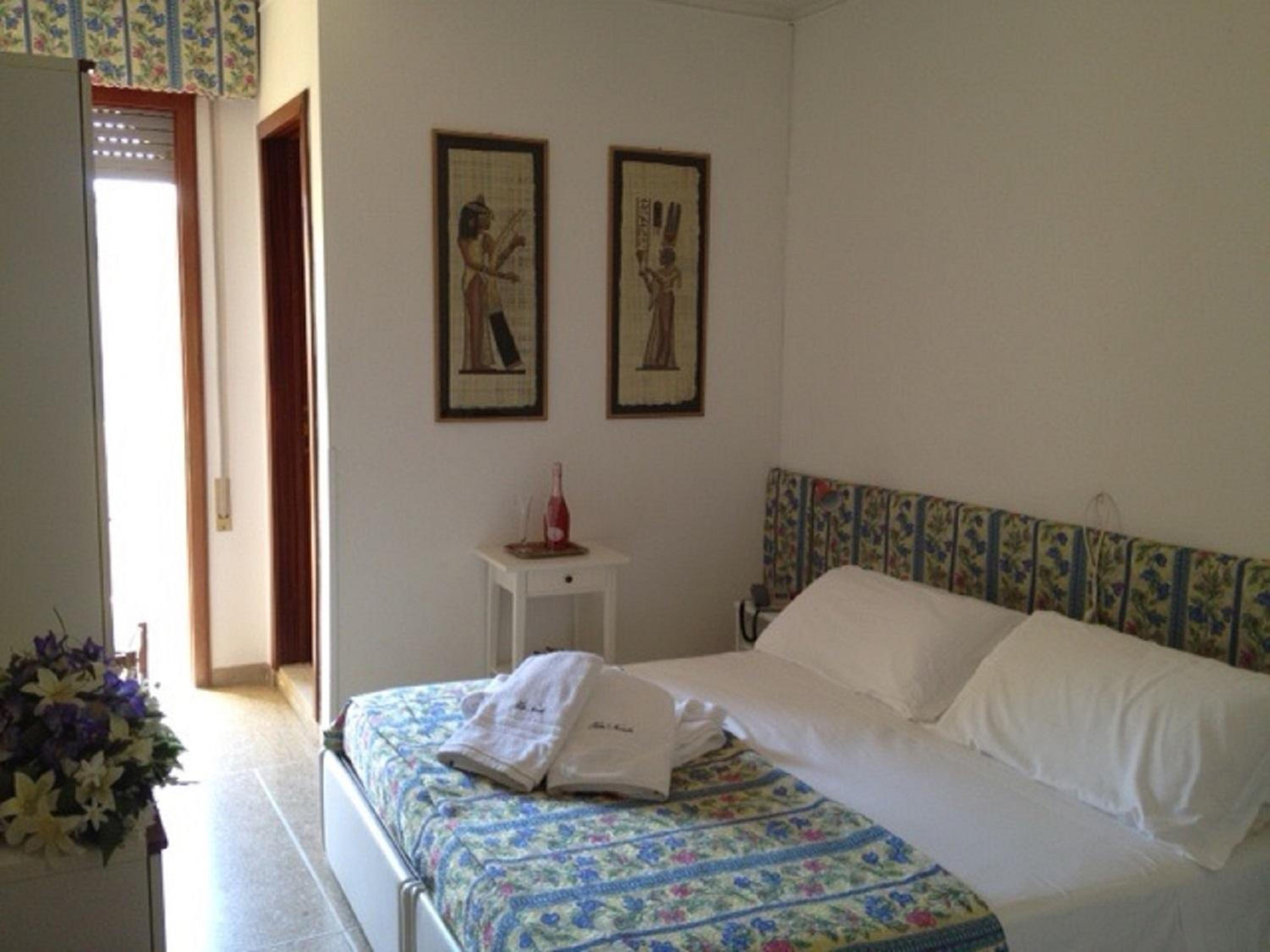Double or Twin Room with Beach Access