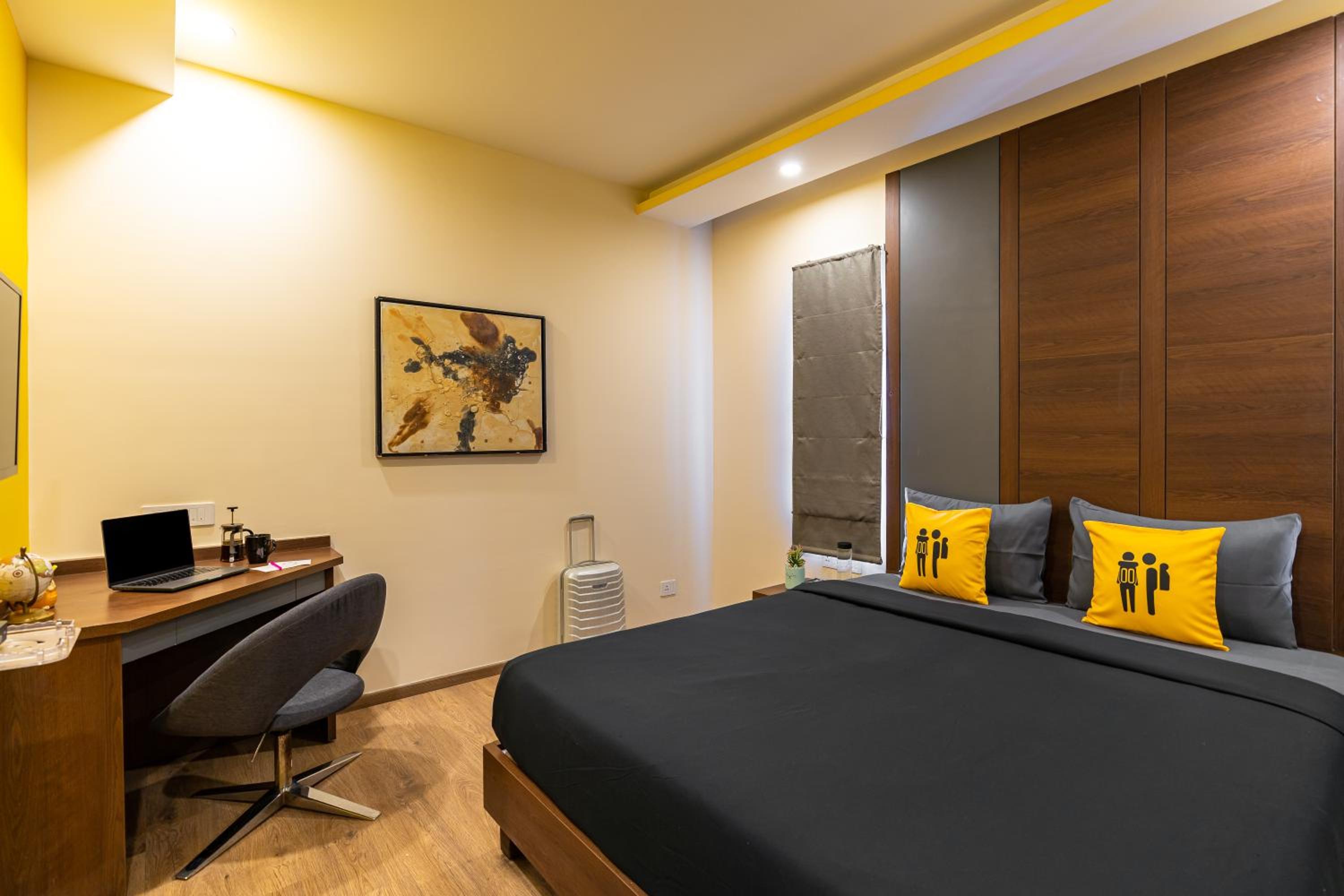 Deluxe Double Room - Non AC - Photo 3
