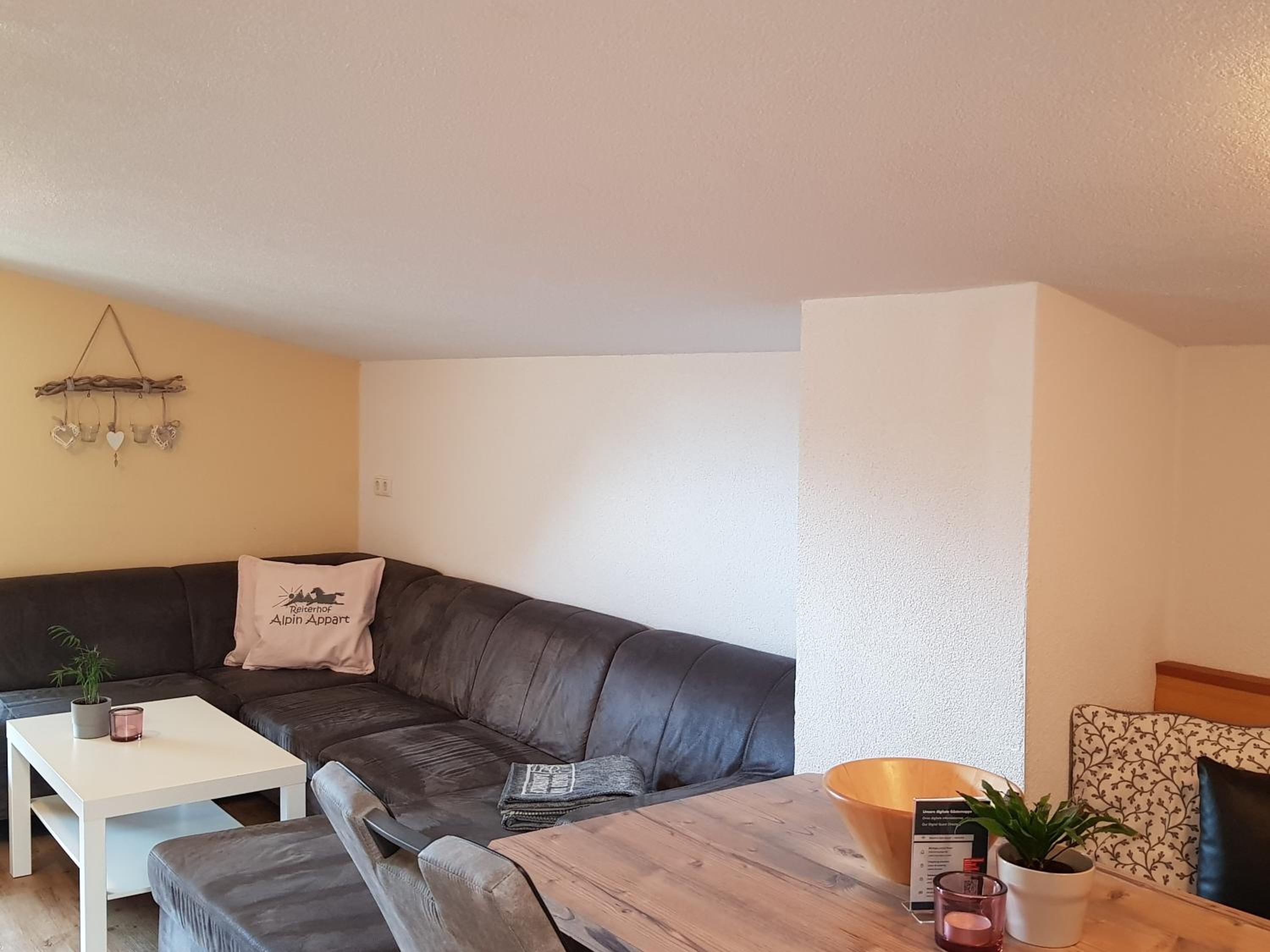 Three-Bedroom Apartment 328 ft² photo 1