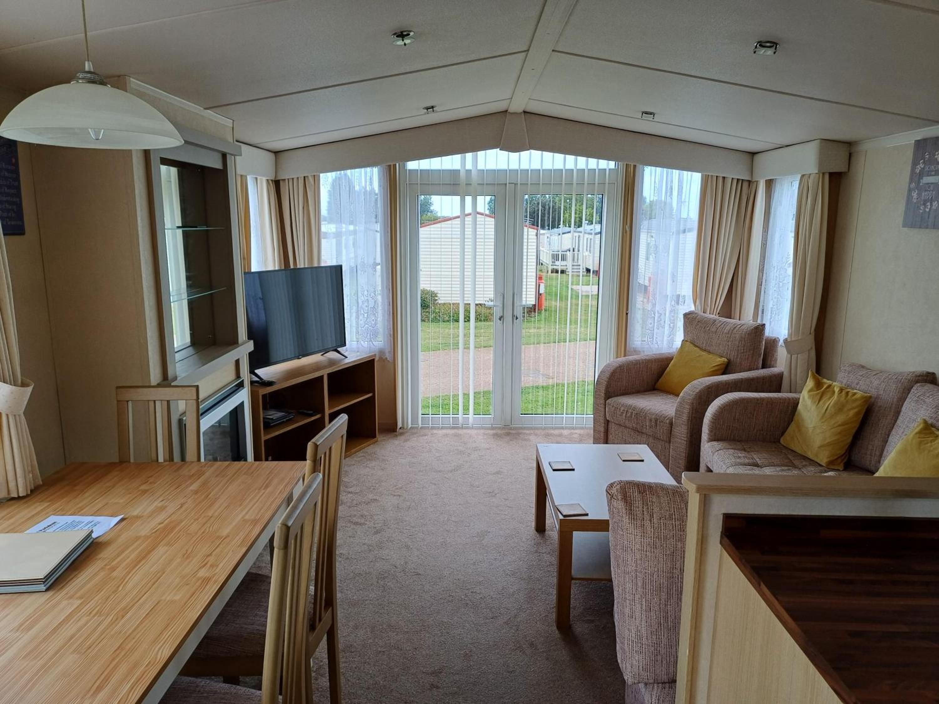Mobile Home photo 1