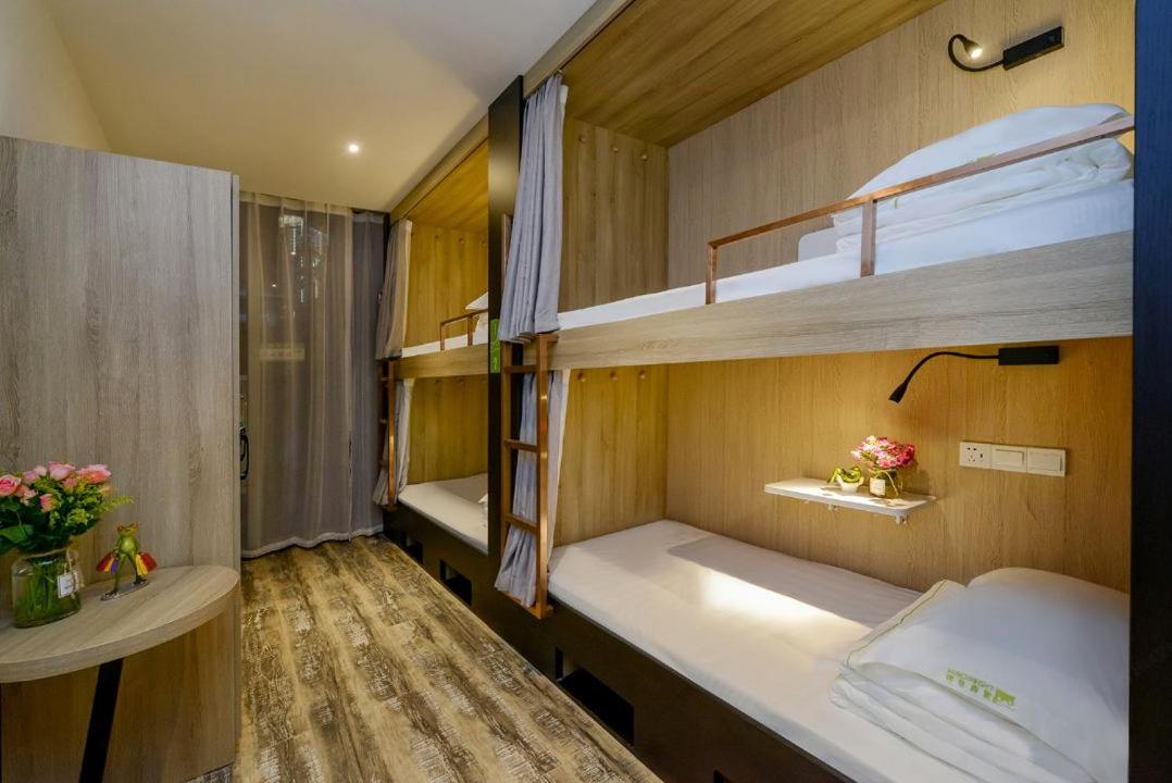 Bed in 4-Bed Male Dormitory Room Private Bathroom  photo 1