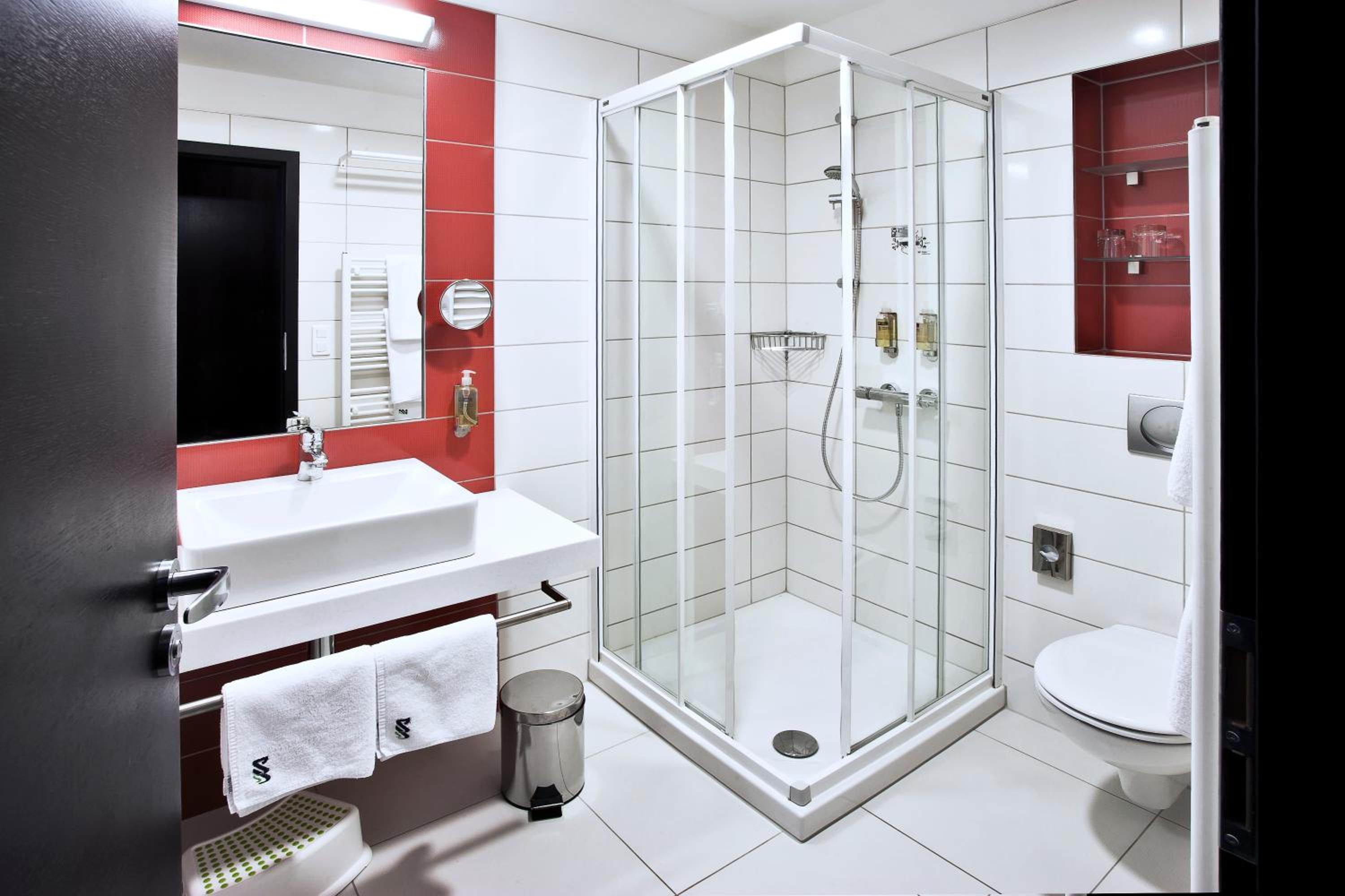 Double or Twin Room photo 3