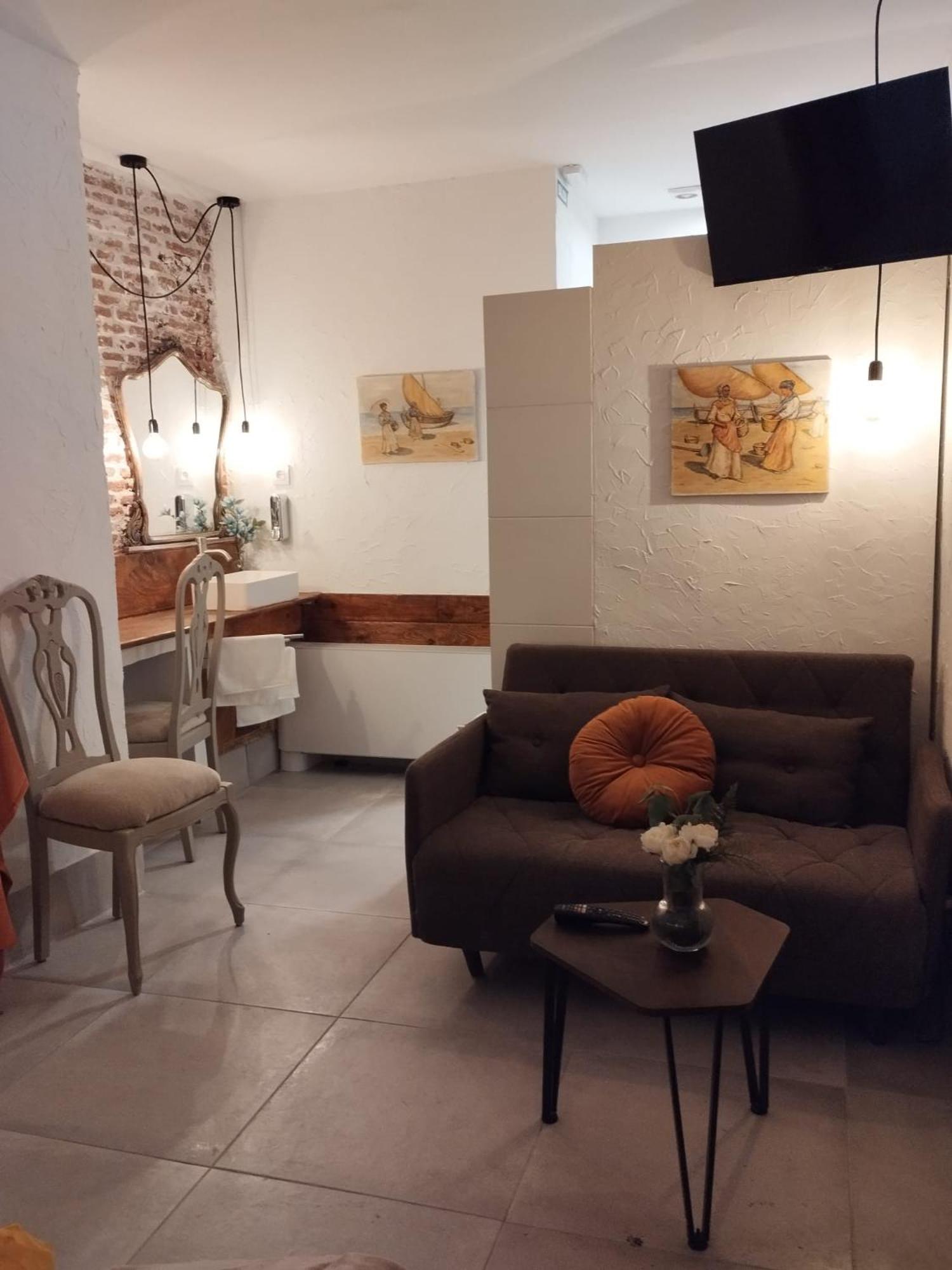 Habitación Cuádruple con Baño Privado