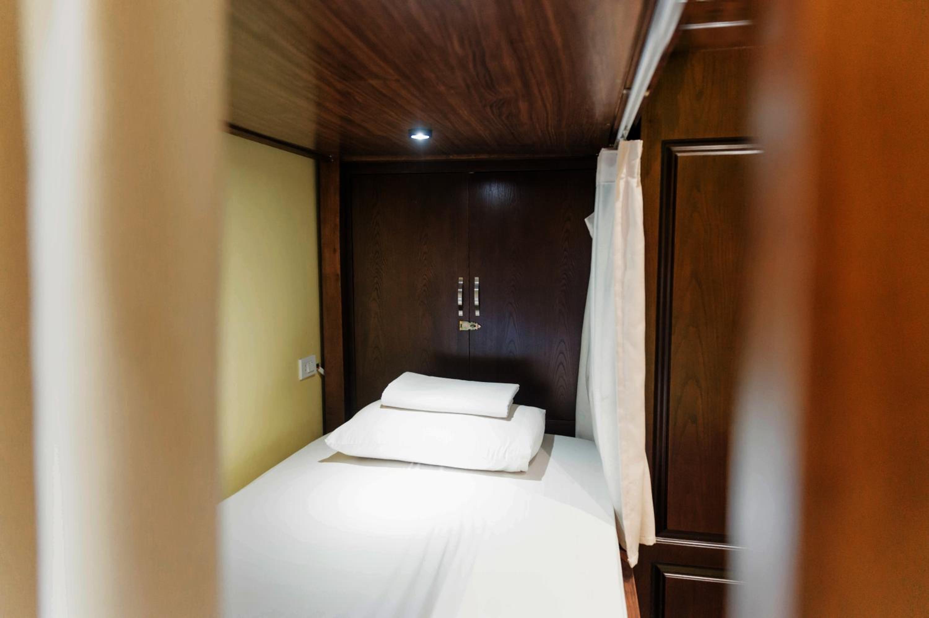 Bunk Bed in Mixed Dormitory Room