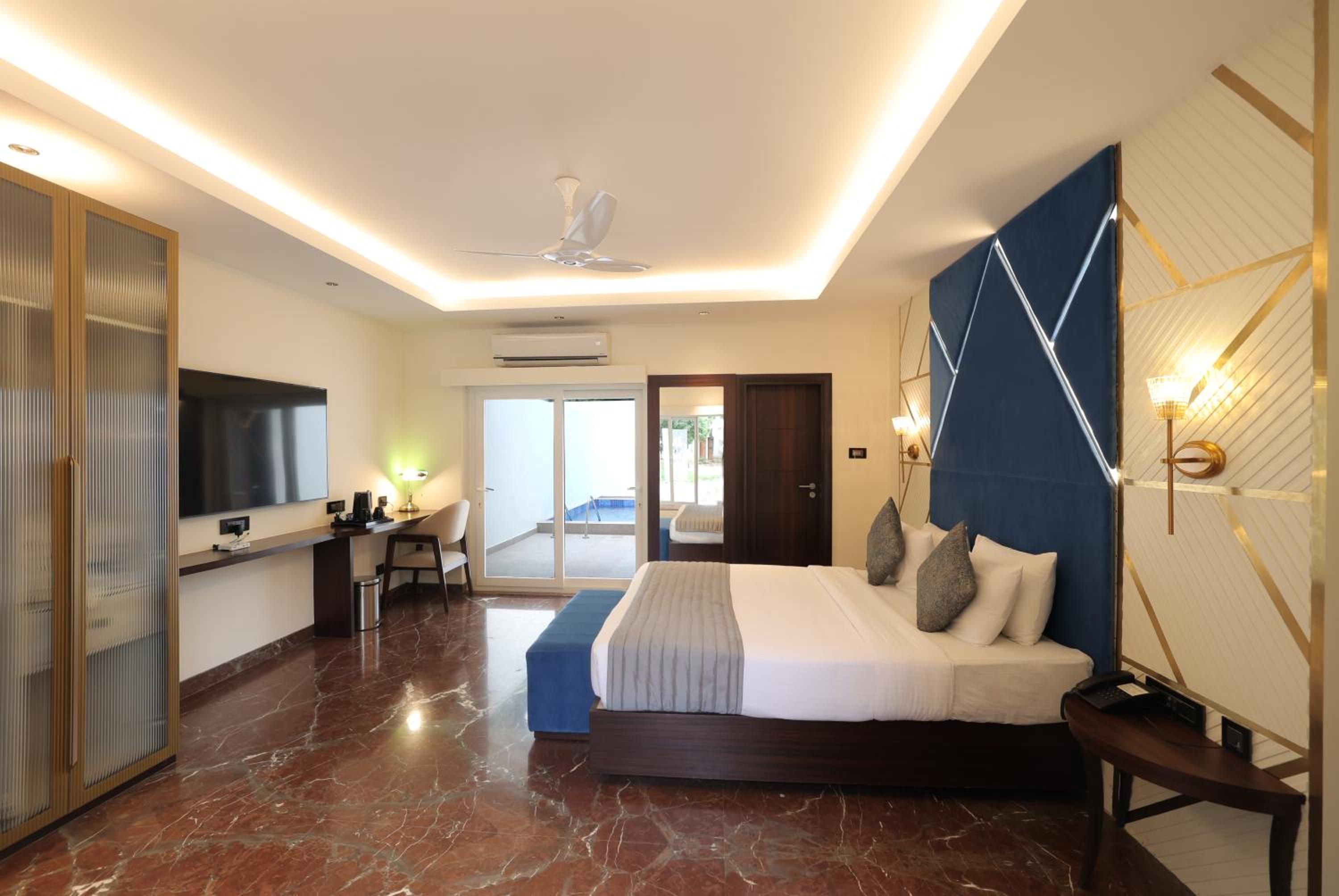 Villa with Private Pool photo 3