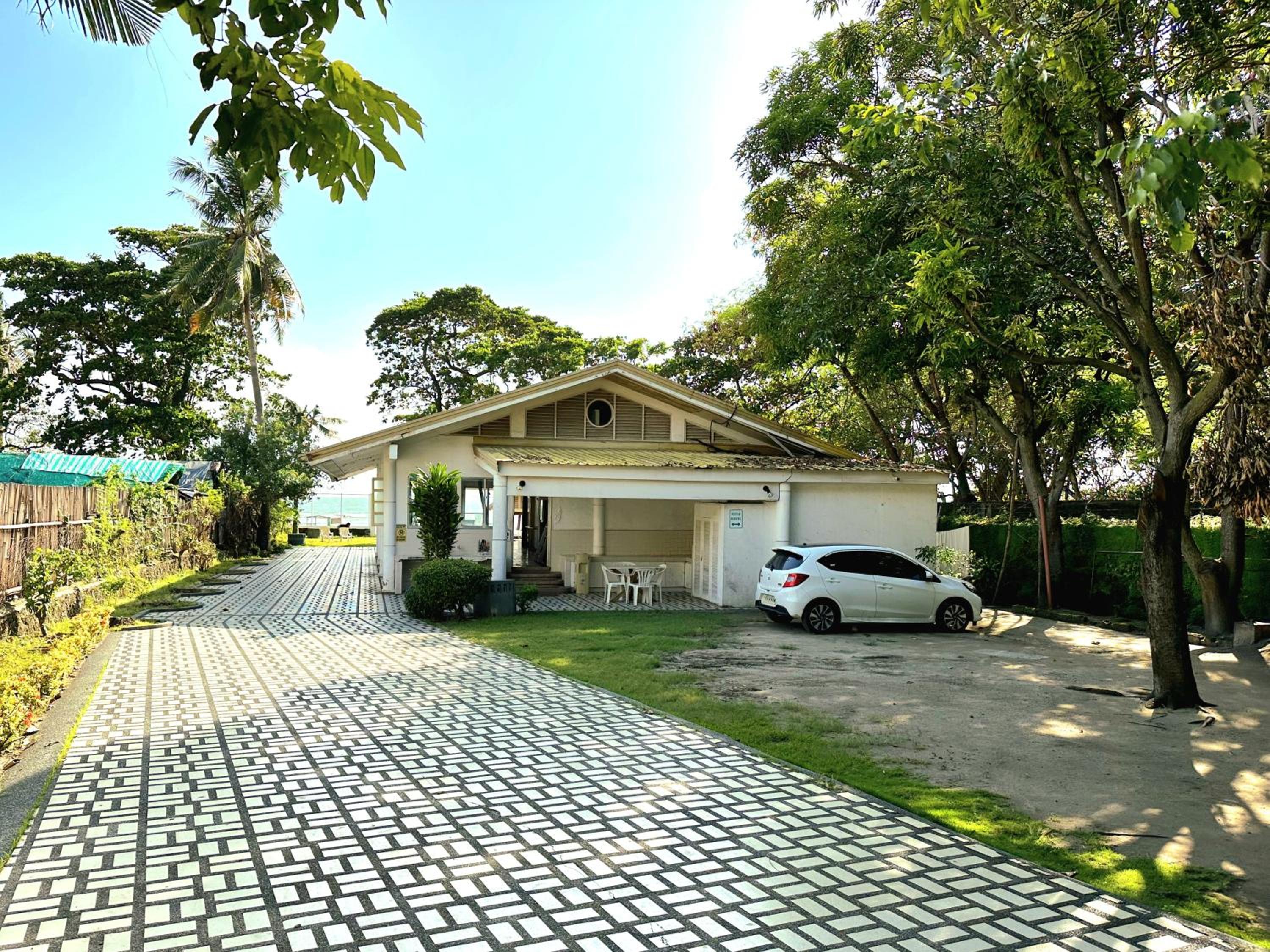 Three-Bedroom House - Photo 17