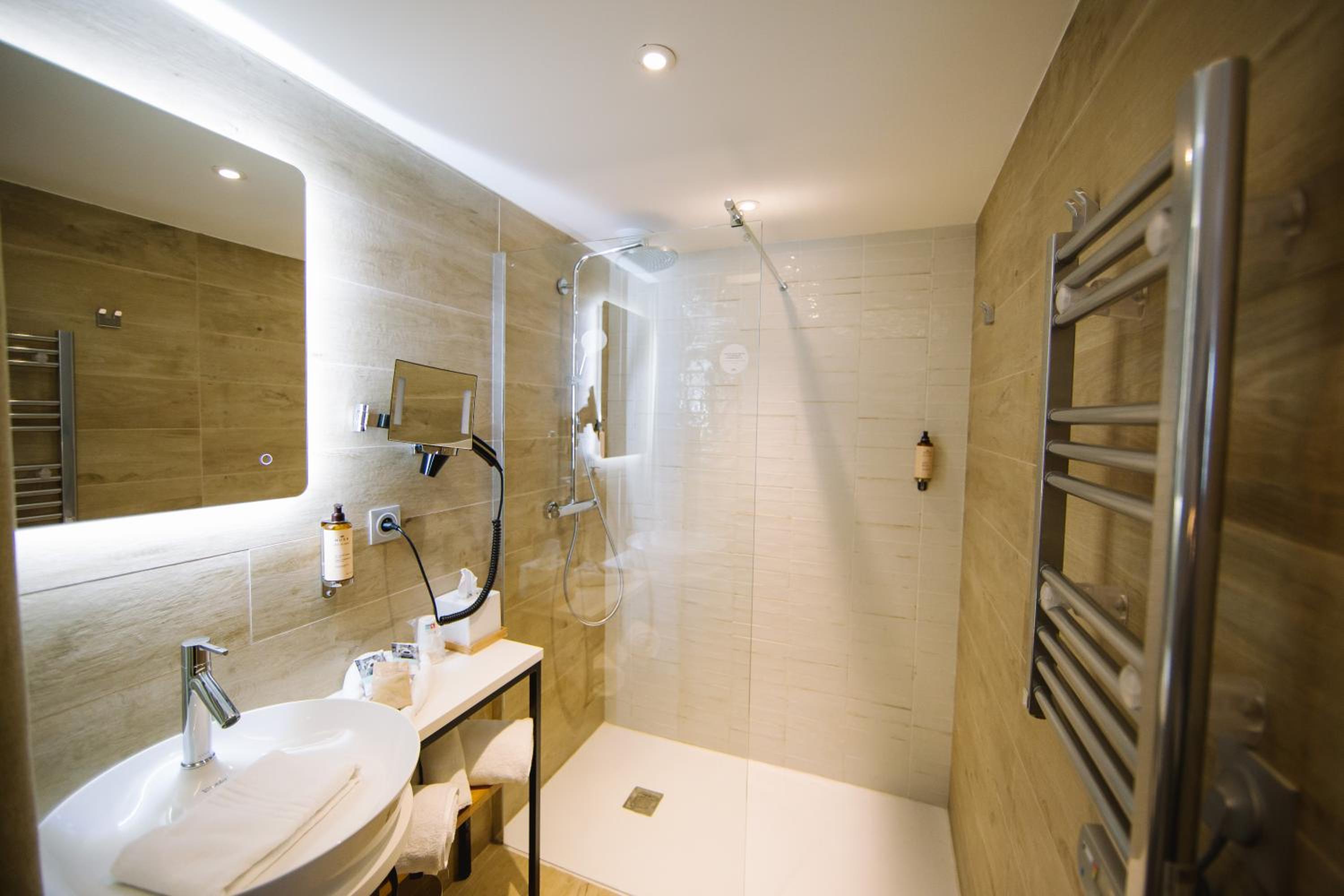 Privilege Double Room - Photo 9