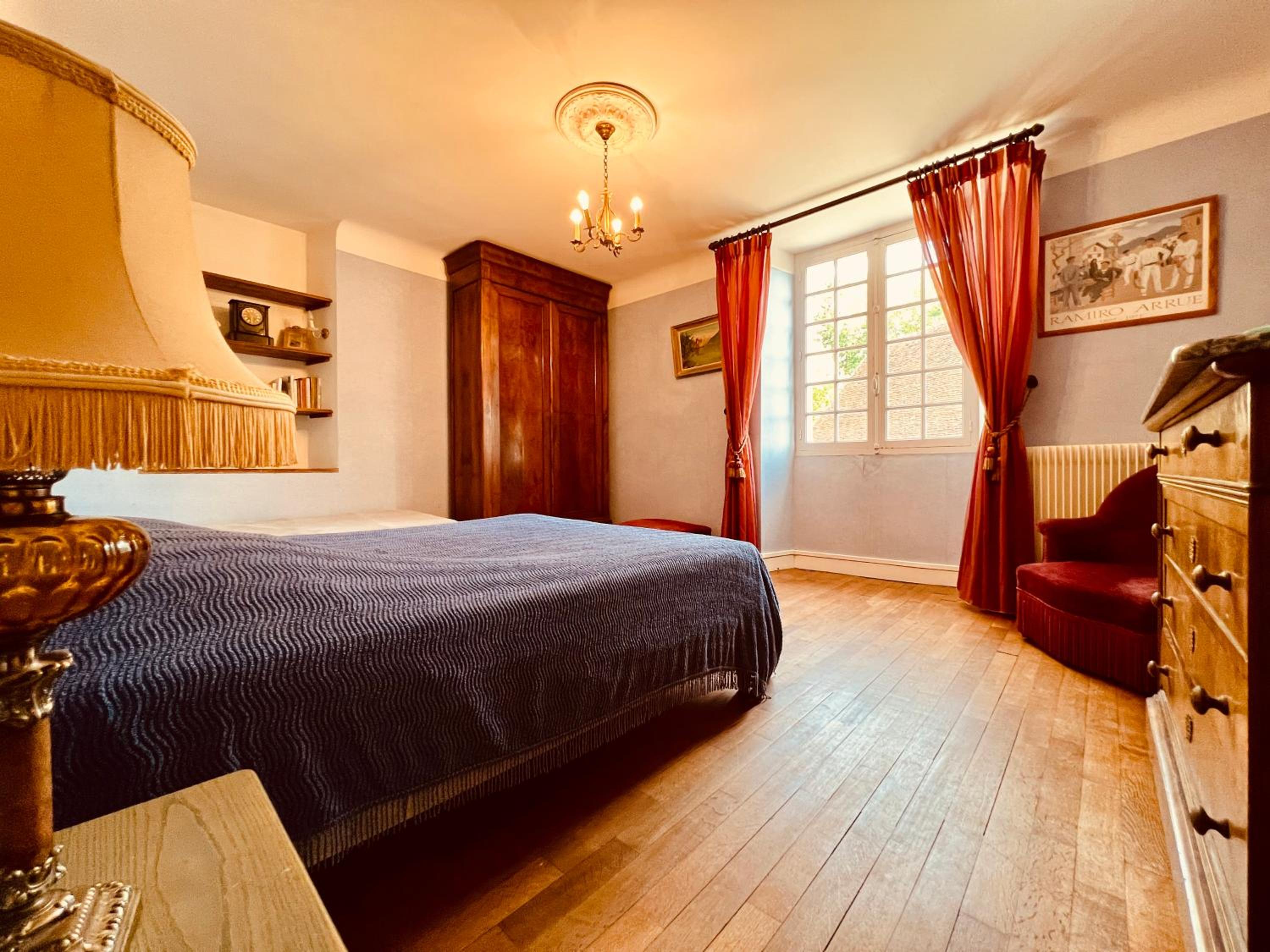 Deluxe Room (2 Adults + 1 Child) photo 1