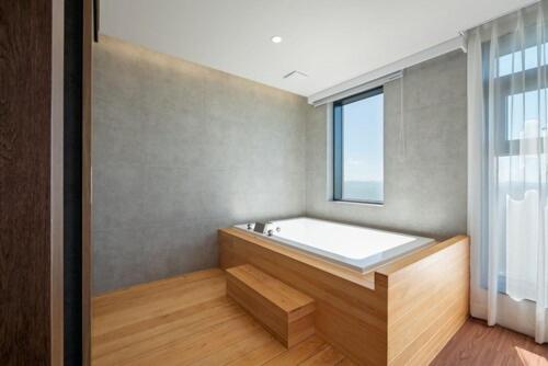 Suite - Photo 4