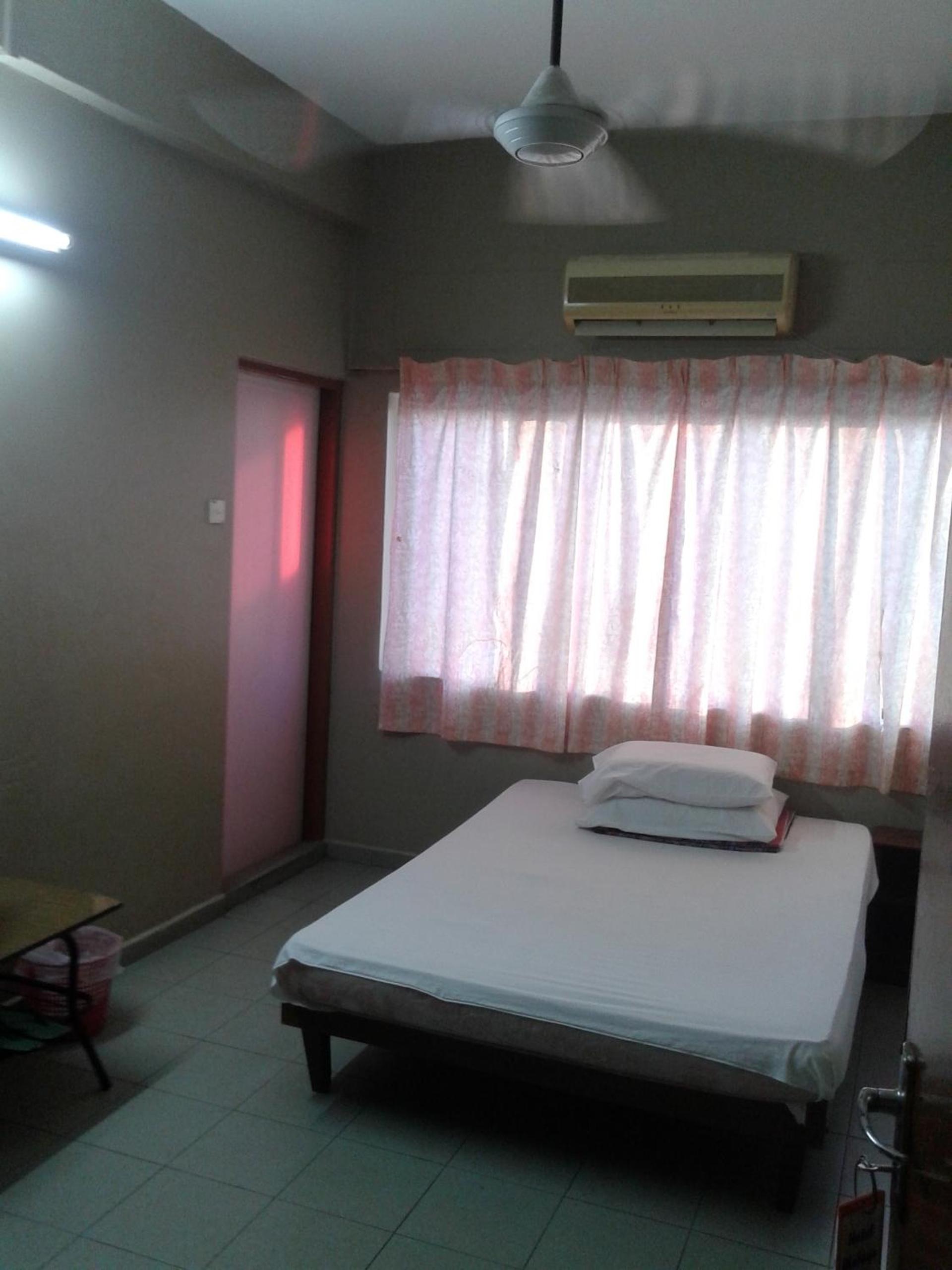 Standard Double or Twin Room photo 1
