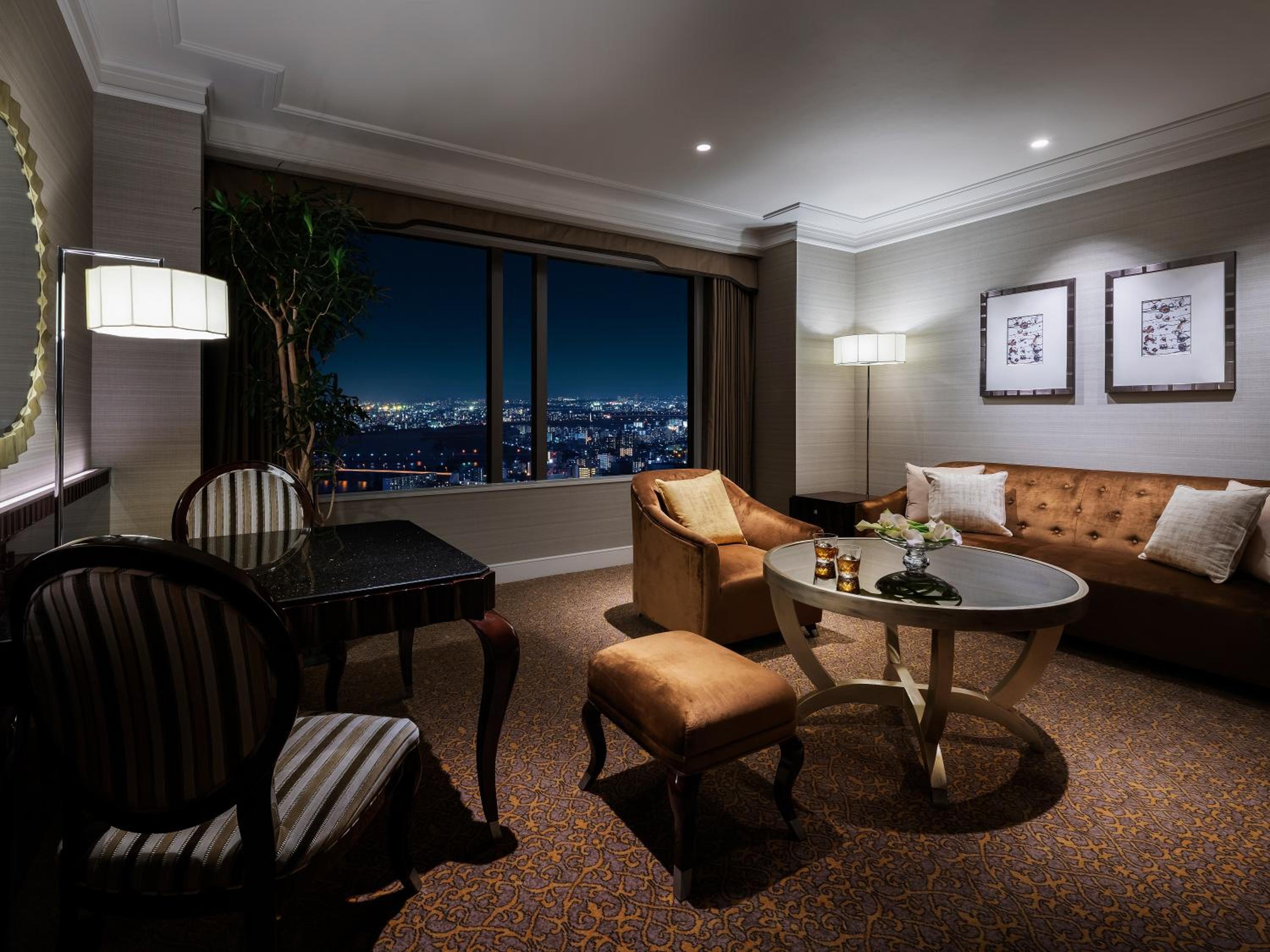 Luxury Junior Suite Non-Smoking - Photo 1