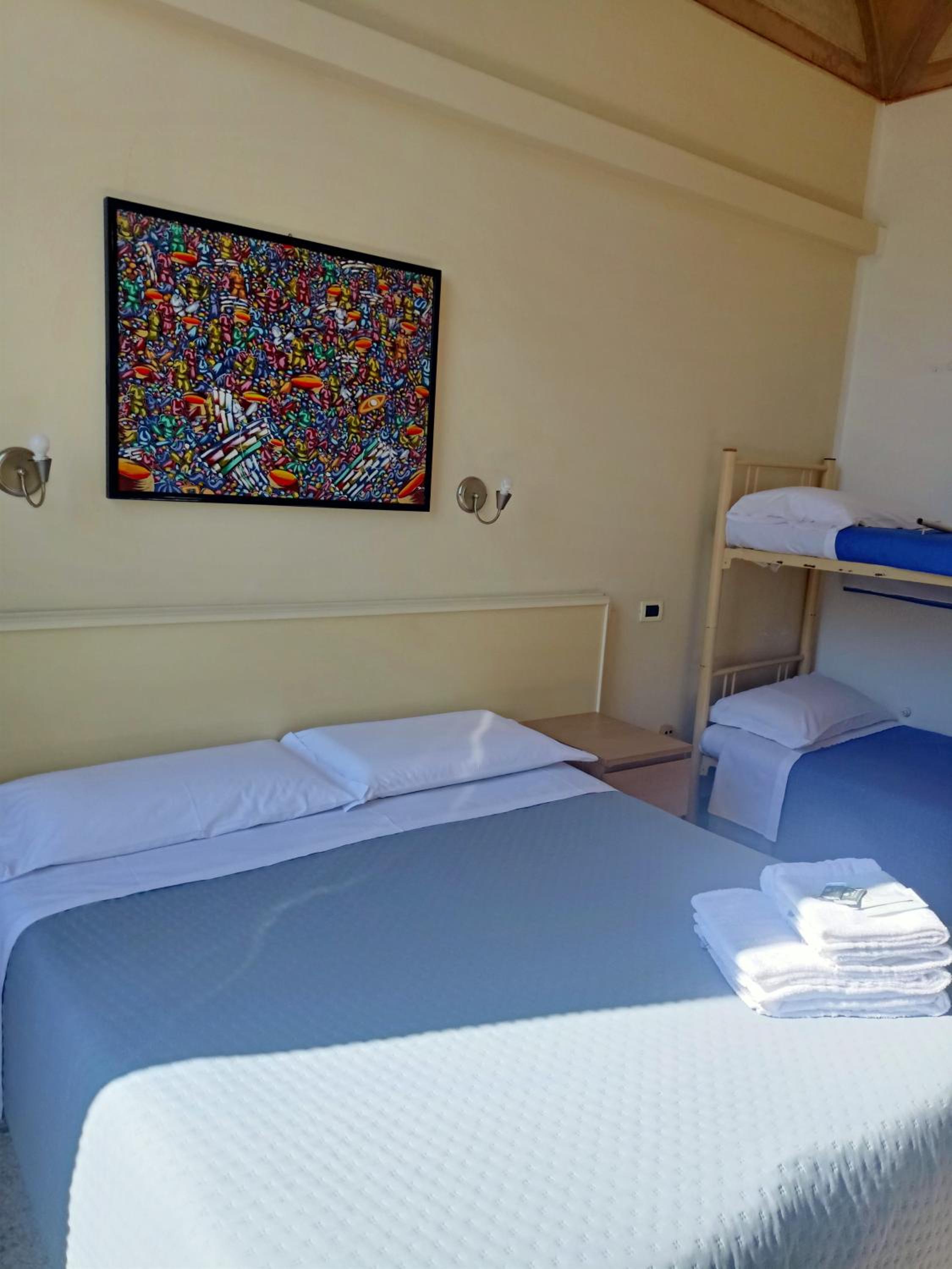 Quadruple Room with Sea View photo 2
