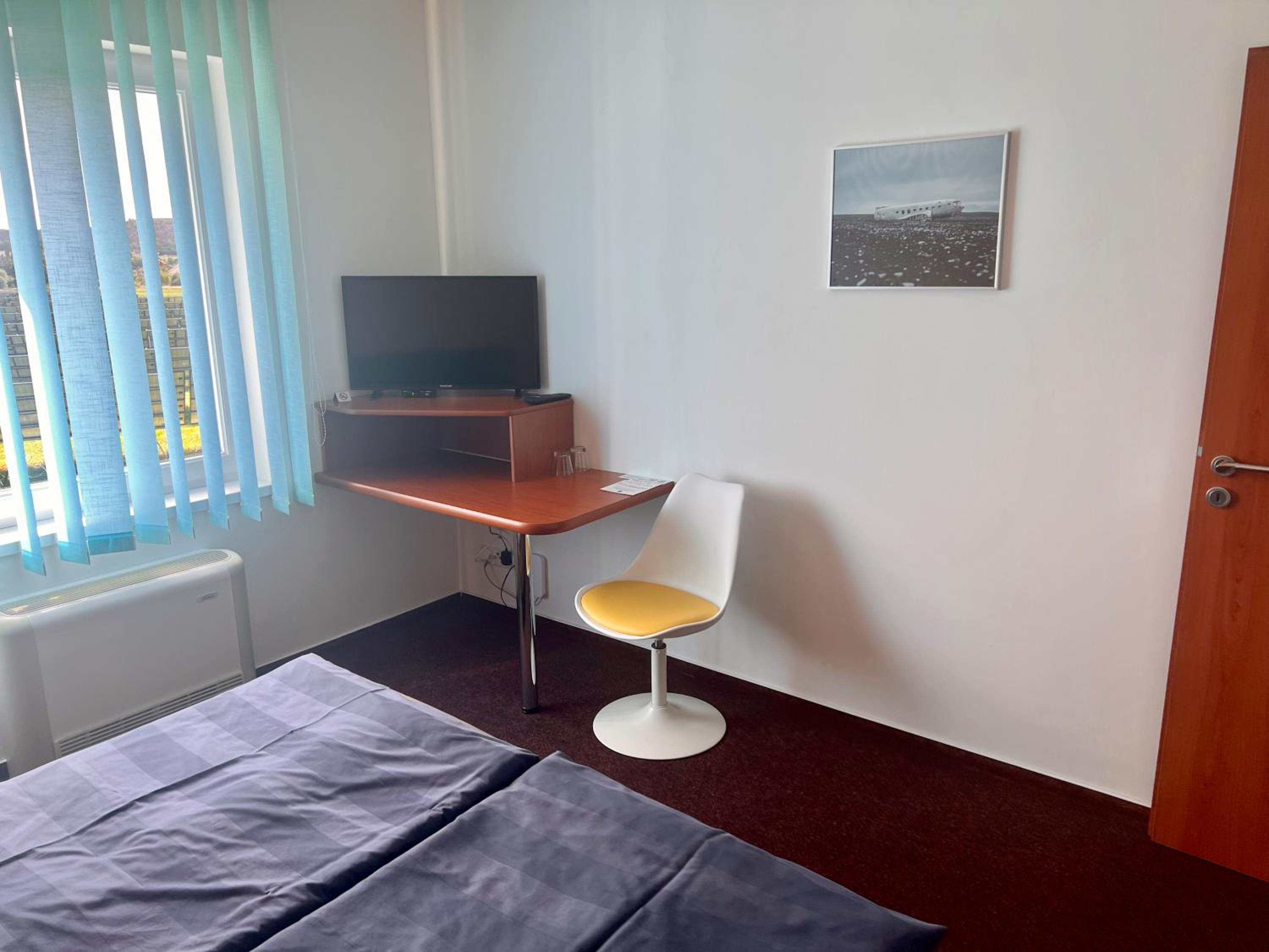 Economy Double Room photo 2