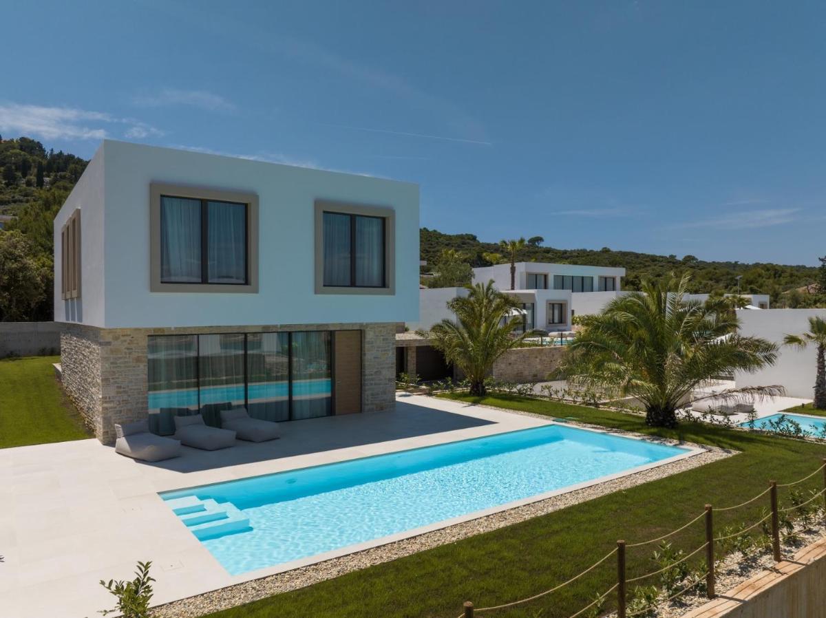 Superior Villa