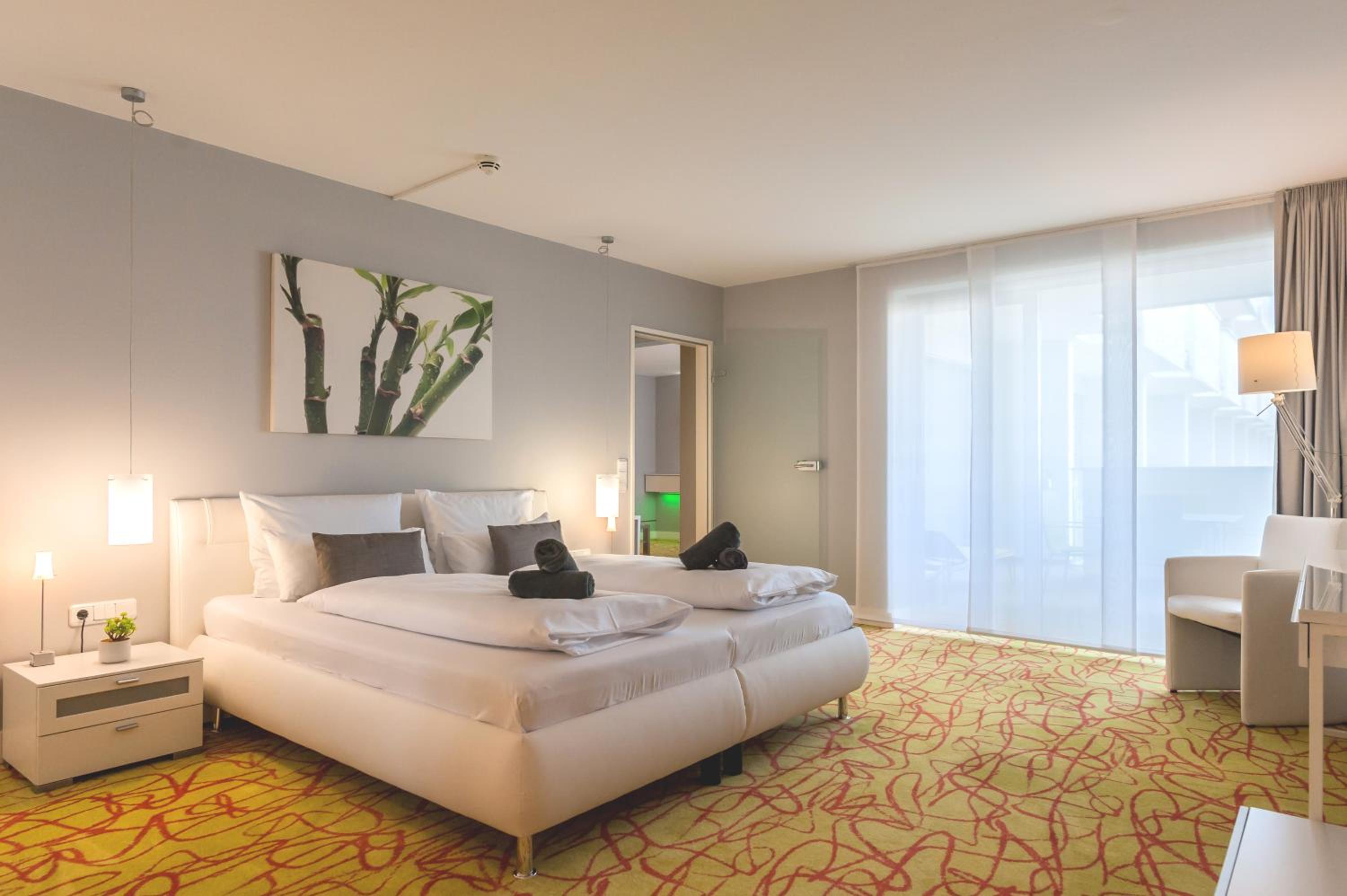 Suite 450