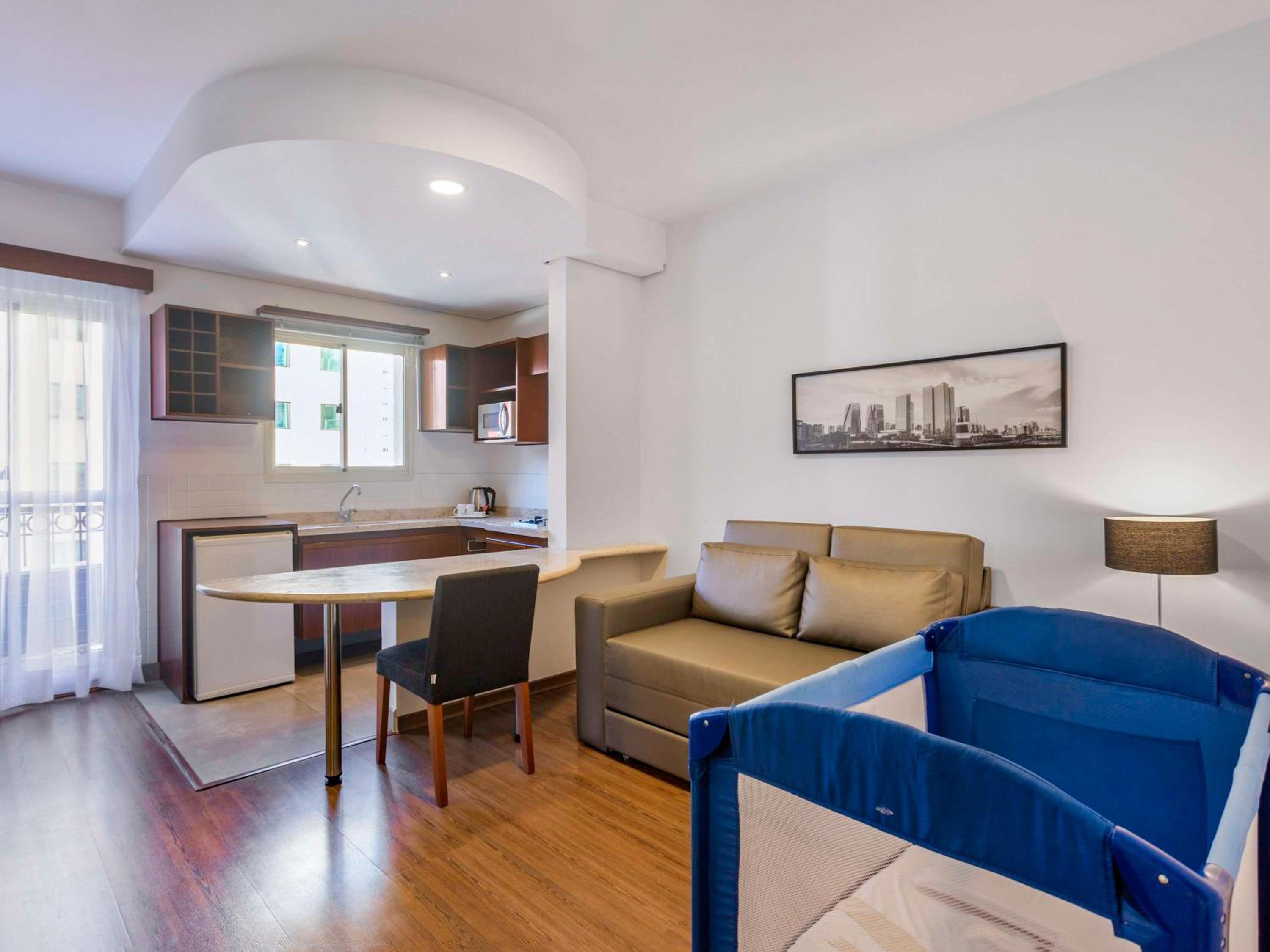 Family Apartment with Kitchen - Photo 5