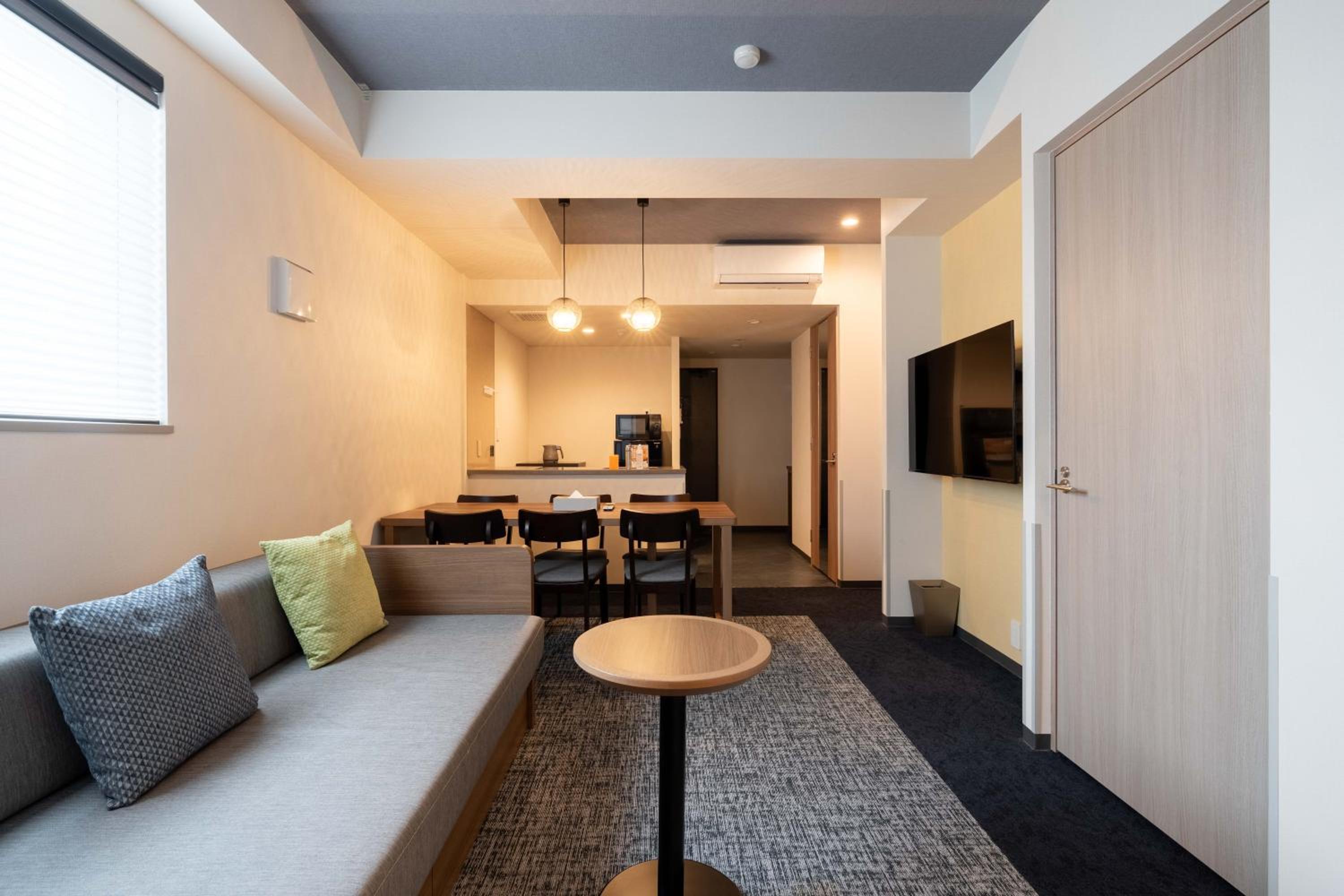 Top Floor Executive Room for 7 People photo 1
